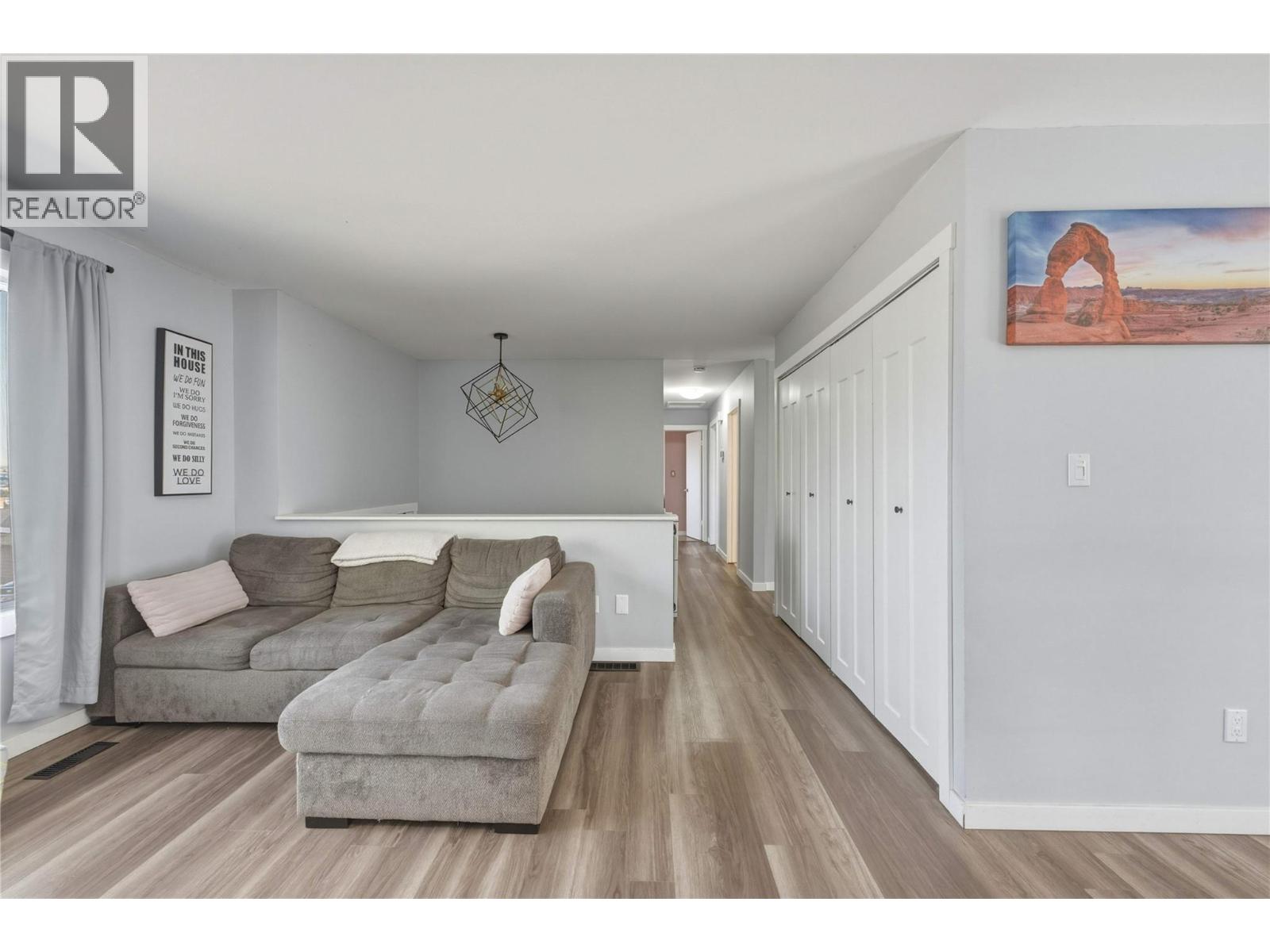 3922 21 Avenue, Vernon, British Columbia  V1T 6R2 - Photo 7 - 10397927