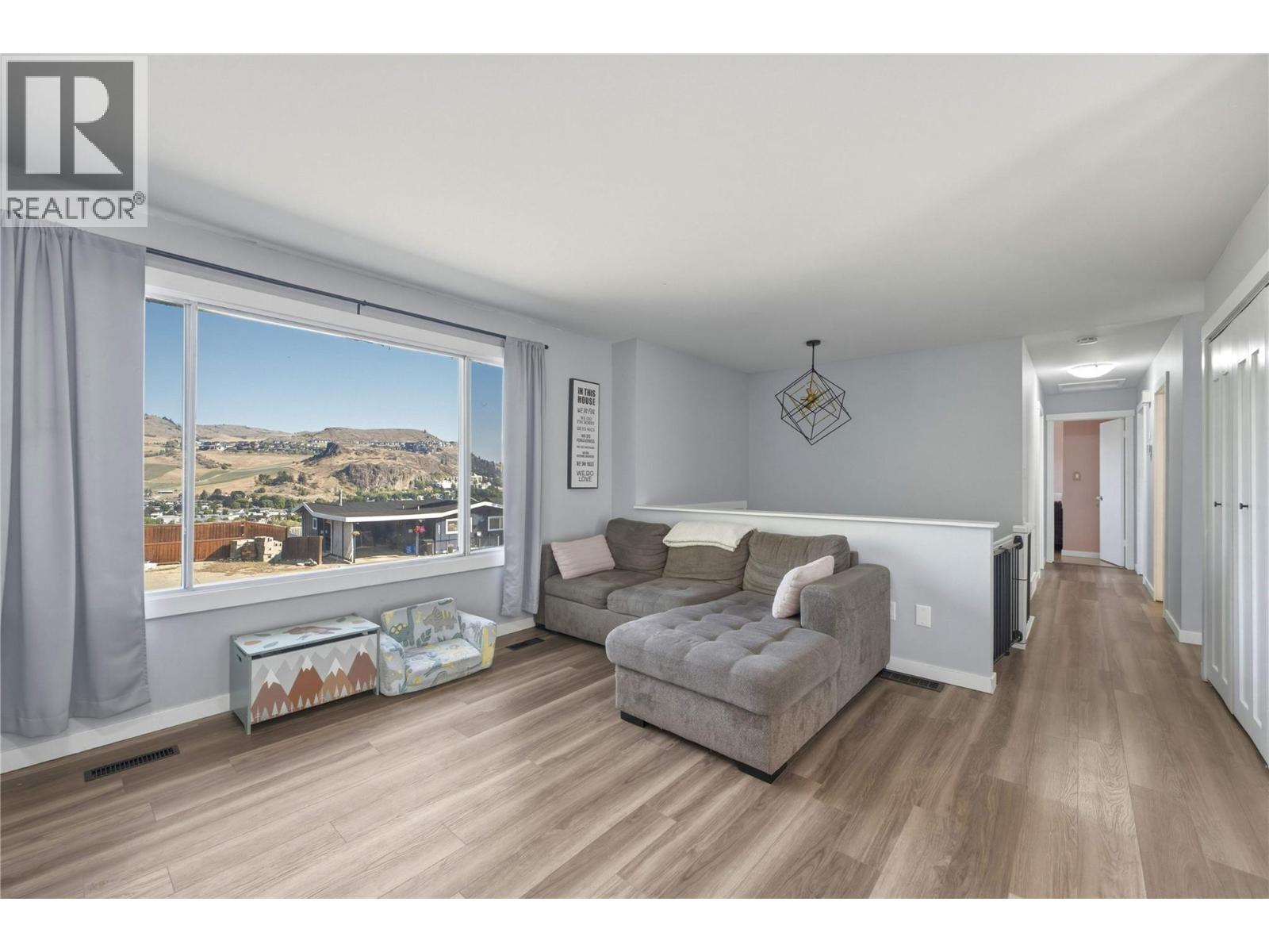3922 21 Avenue, Vernon, British Columbia  V1T 6R2 - Photo 8 - 10397927