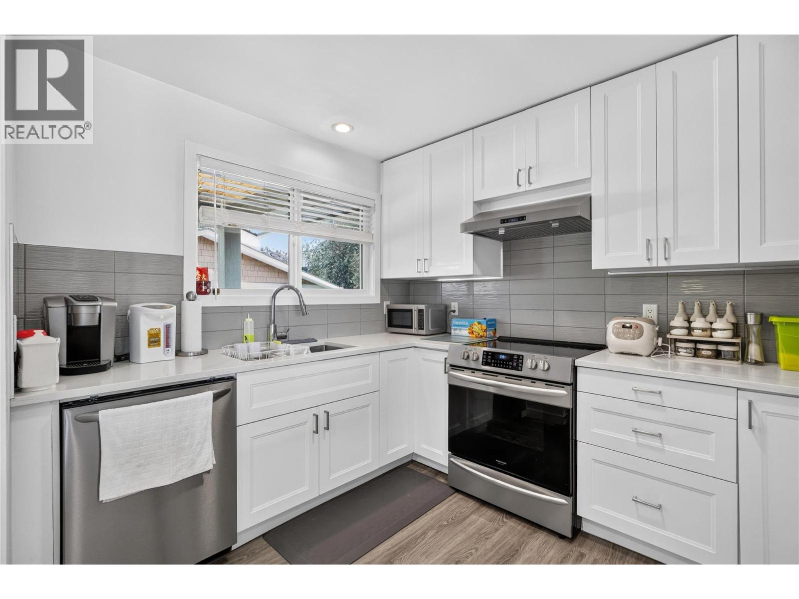 127 Okanagan Avenue W, Penticton, British Columbia  V2A 3L2 - Photo 5 - 10397834