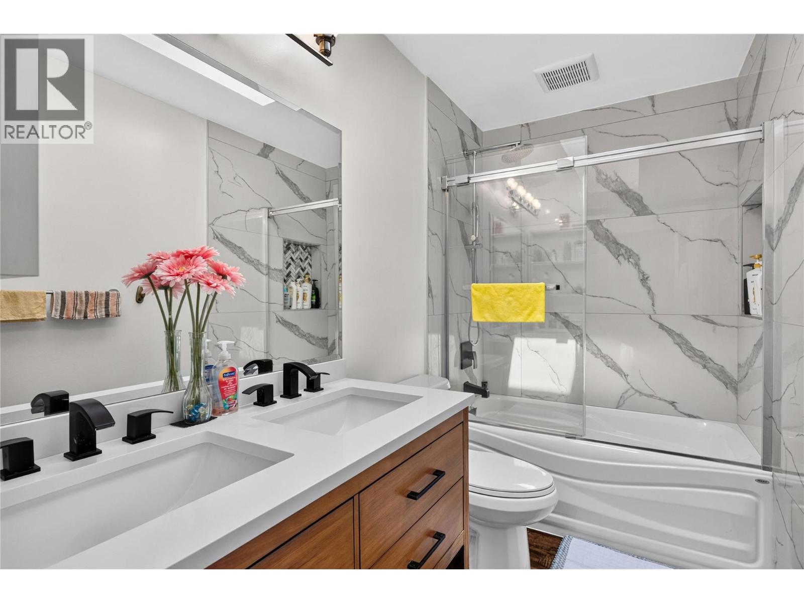 127 Okanagan Avenue W, Penticton, British Columbia  V2A 3L2 - Photo 8 - 10397834