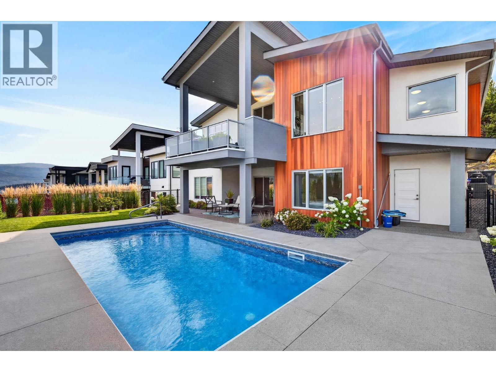 887 Loseth Drive, Kelowna, British Columbia  V1P 0A8 - Photo 1 - 10397817