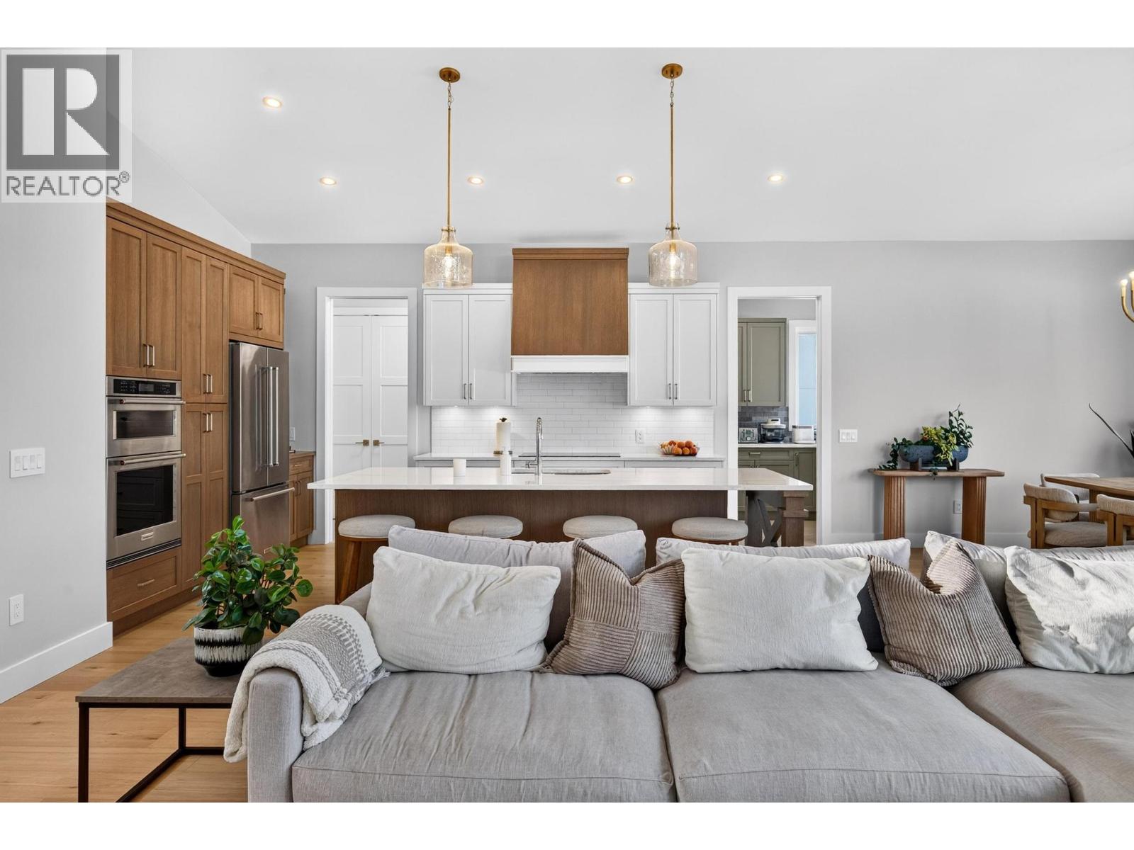 887 Loseth Drive, Kelowna, British Columbia  V1P 0A8 - Photo 13 - 10397817