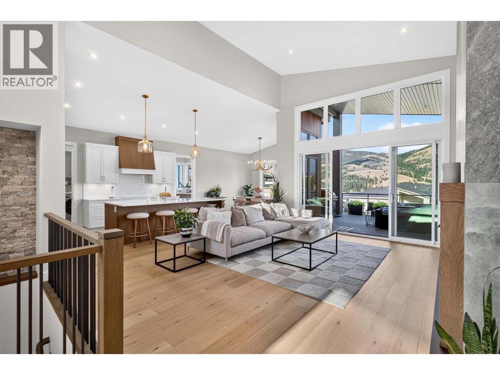 887 Loseth Drive, Kelowna, British Columbia  V1P 0A8 - Photo 8 - 10397817