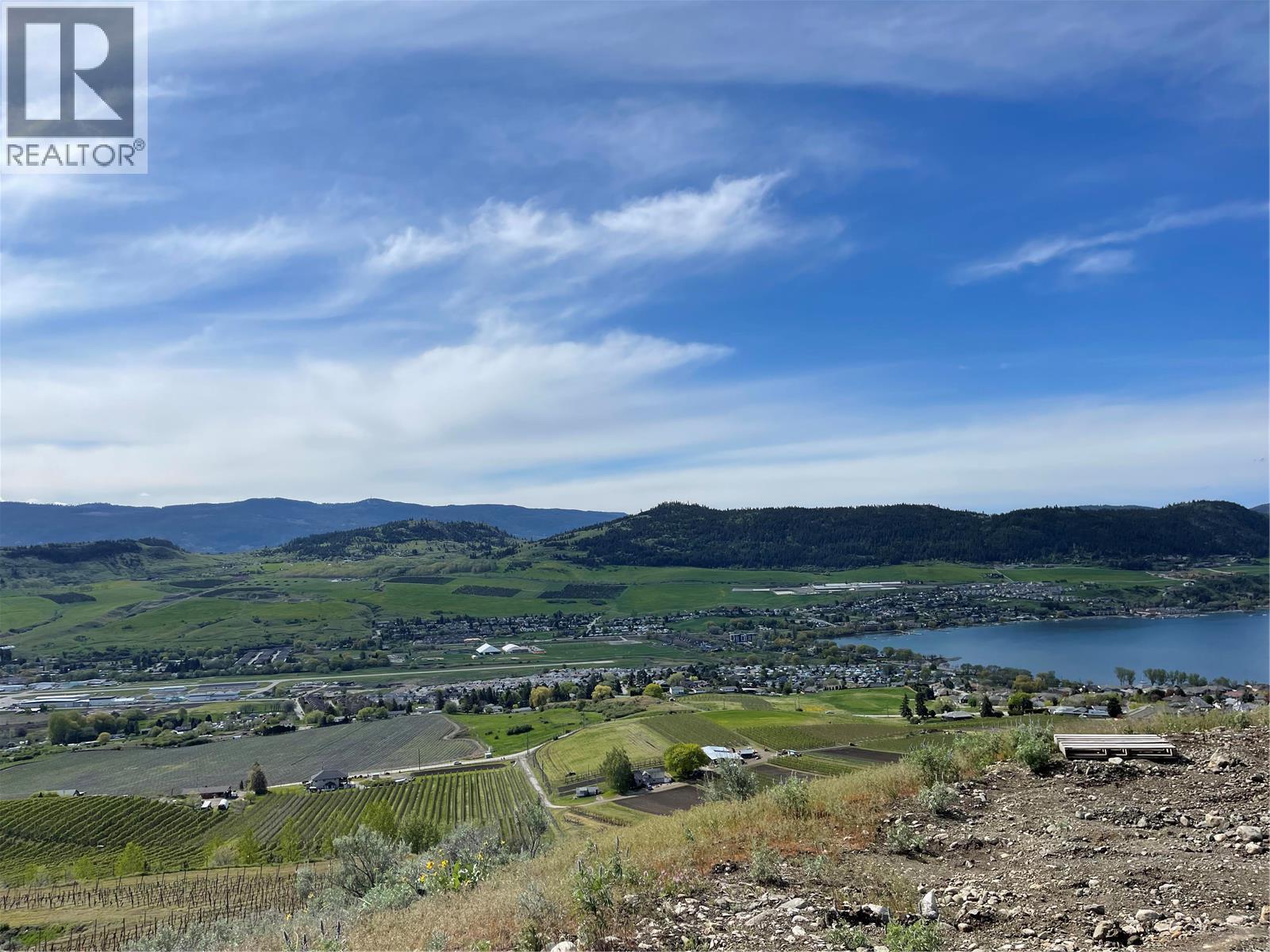 595 Vineyard Way N Unit# 33, Vernon, British Columbia  V1H 2M2 - Photo 2 - 10397450