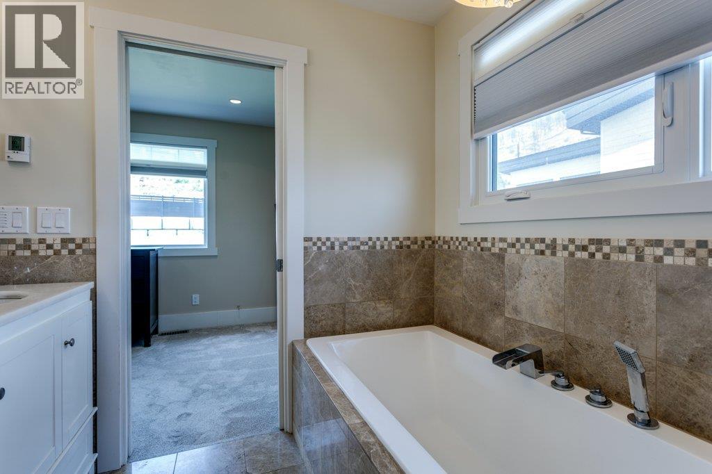 111 Westside Road N, Kelowna, British Columbia  V1Z 3S4 - Photo 42 - 10397924