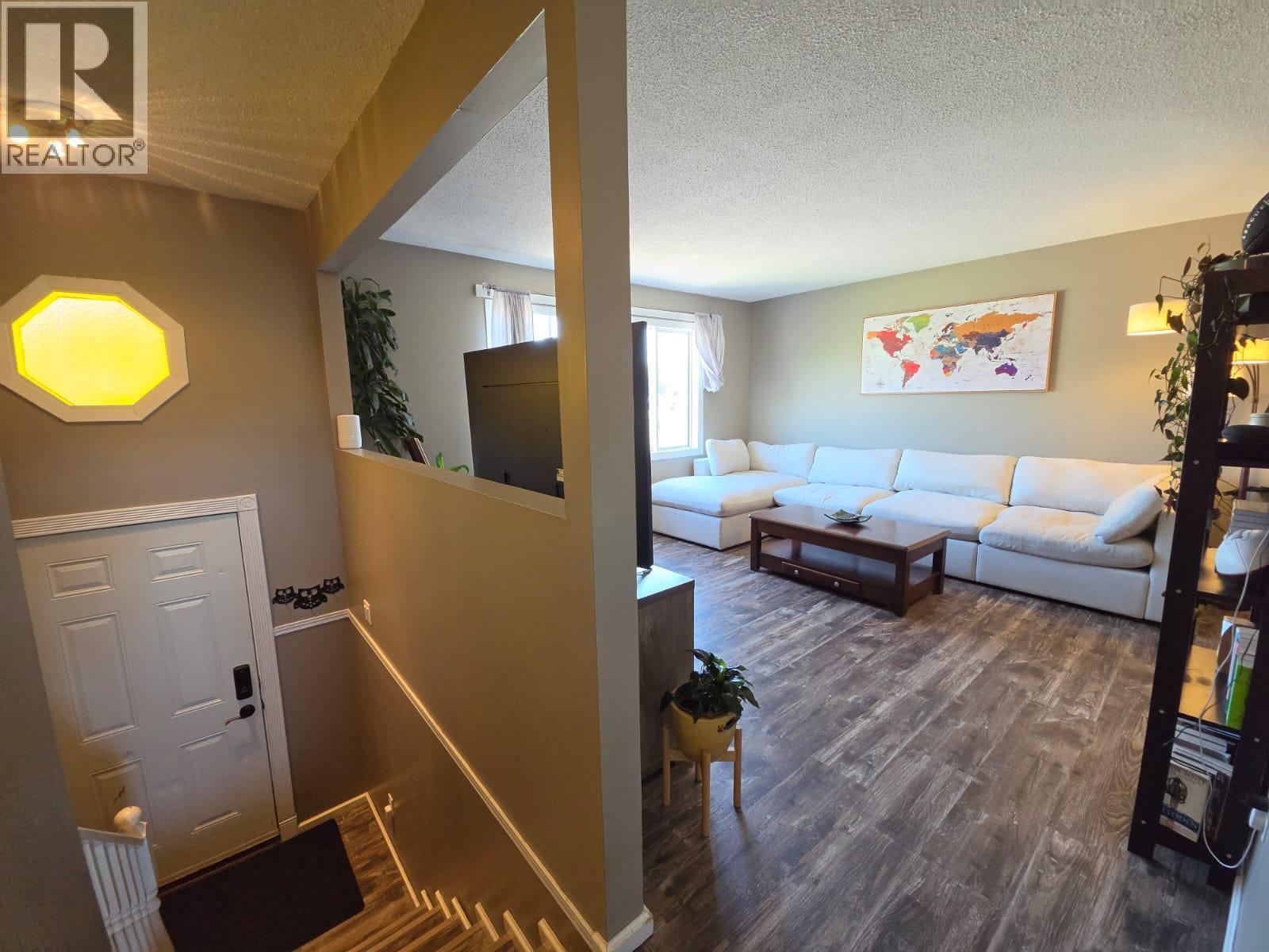 4317 51a Avenue Ne, Chetwynd, British Columbia  V0C 1J0 - Photo 3 - 10397898