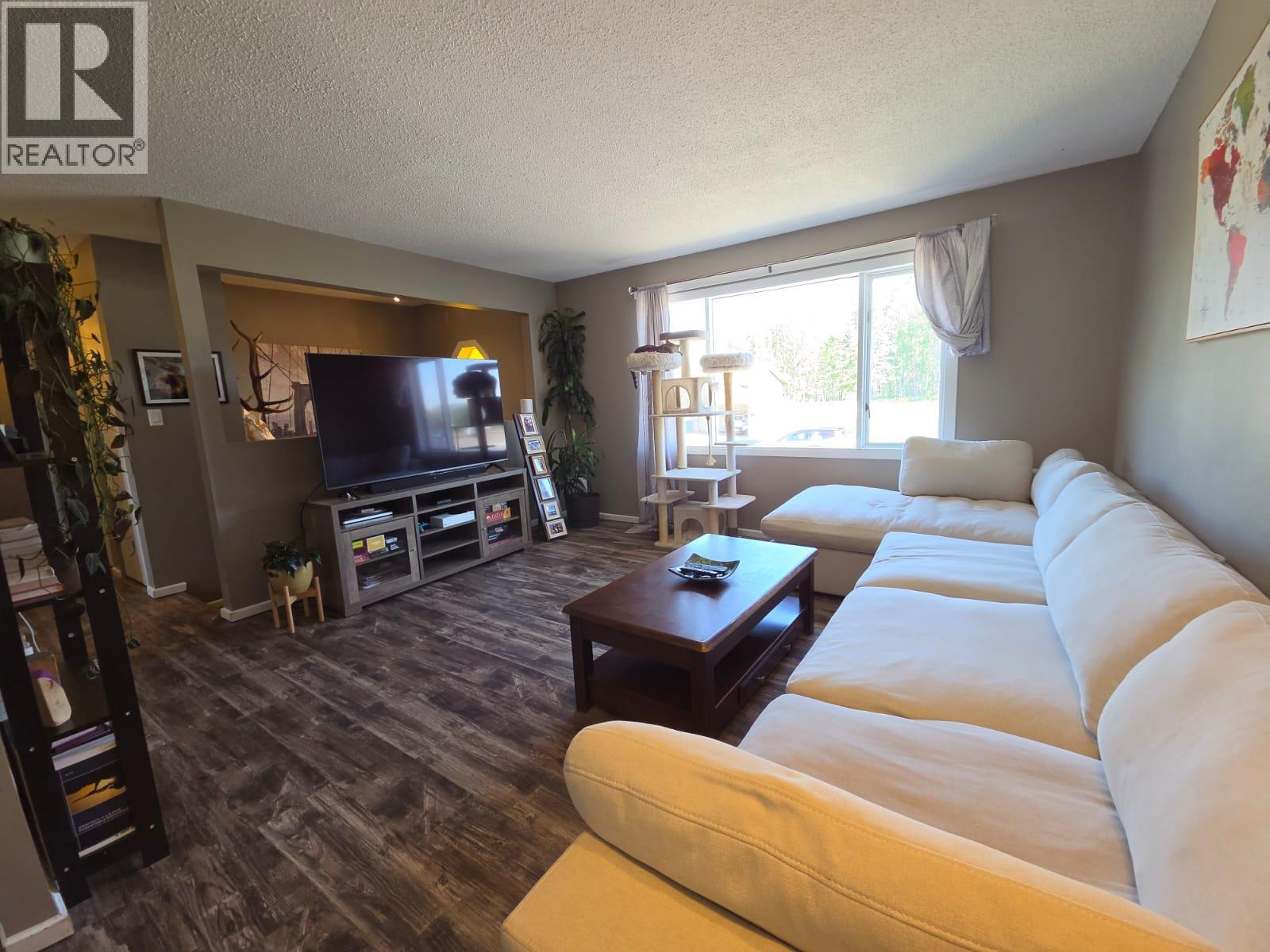 4317 51a Avenue Ne, Chetwynd, British Columbia  V0C 1J0 - Photo 5 - 10397898