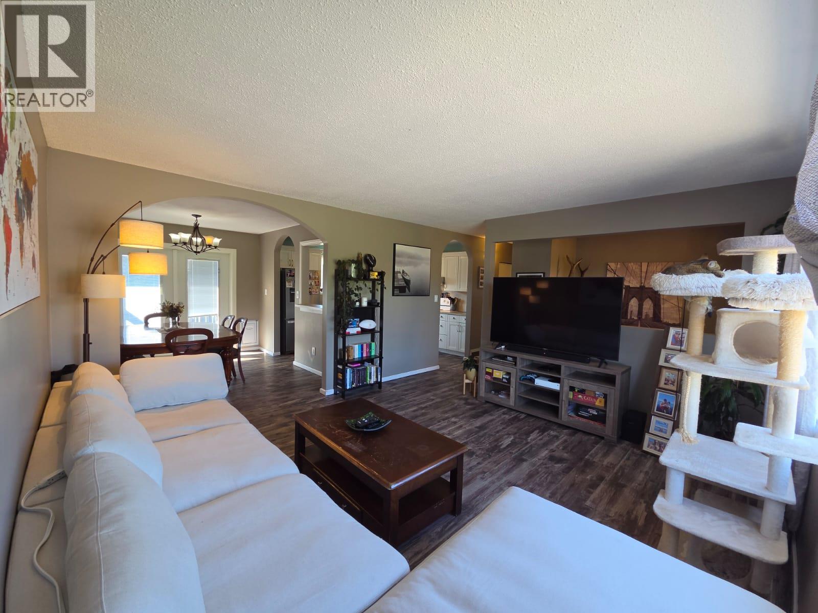 4317 51a Avenue Ne, Chetwynd, British Columbia  V0C 1J0 - Photo 7 - 10397898