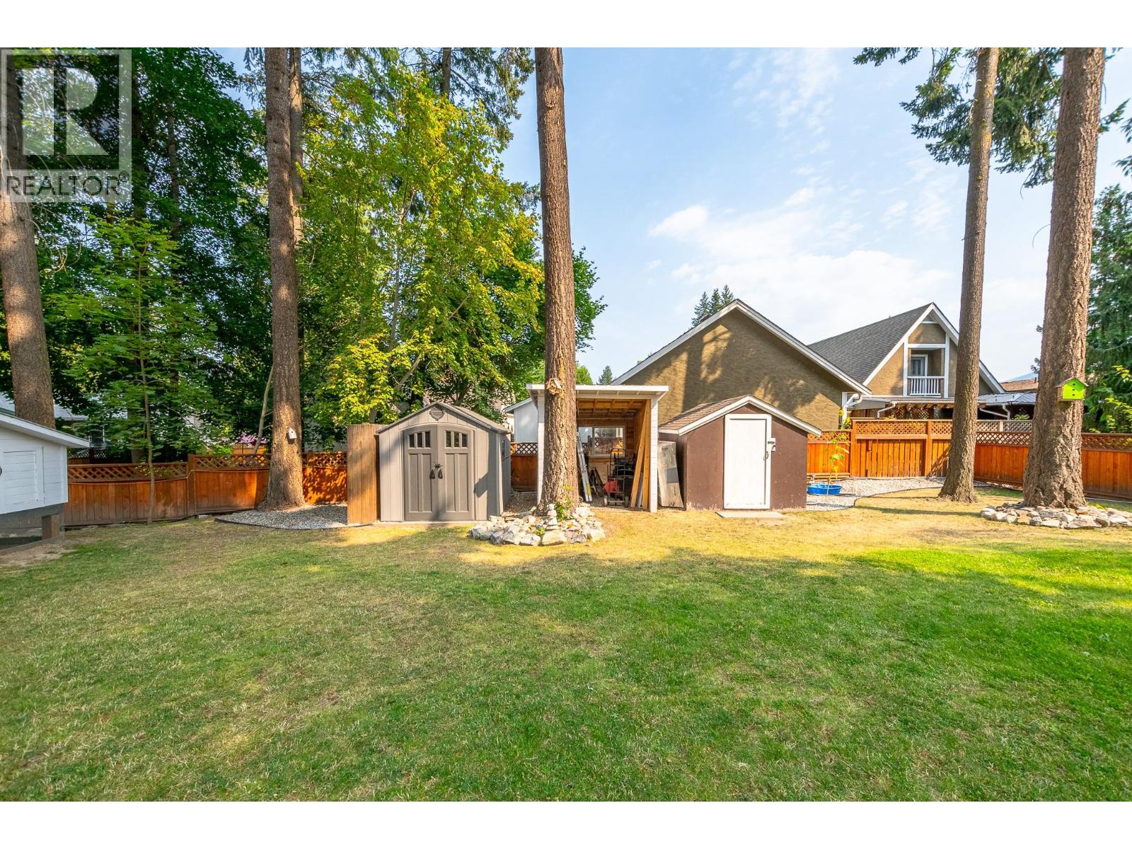 2651 Okanagan Avenue Ne, Salmon Arm, British Columbia  V1E 2T2 - Photo 13 - 10396806