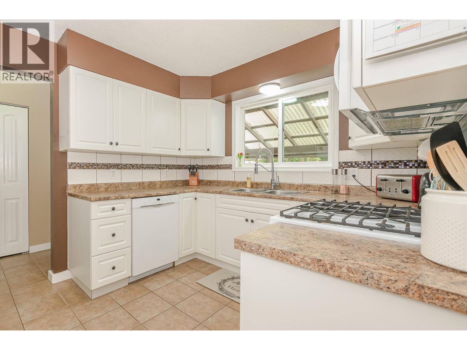 2651 Okanagan Avenue Ne, Salmon Arm, British Columbia  V1E 2T2 - Photo 20 - 10396806