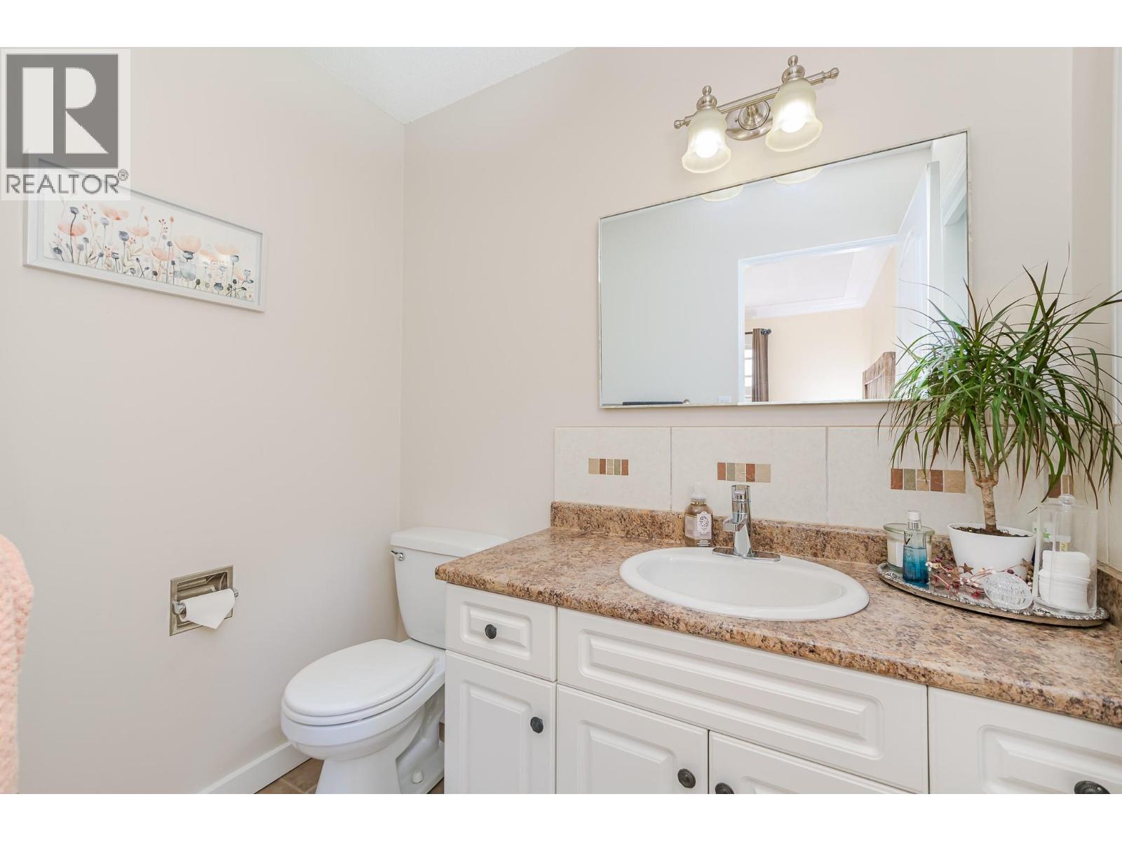 2651 Okanagan Avenue Ne, Salmon Arm, British Columbia  V1E 2T2 - Photo 31 - 10396806
