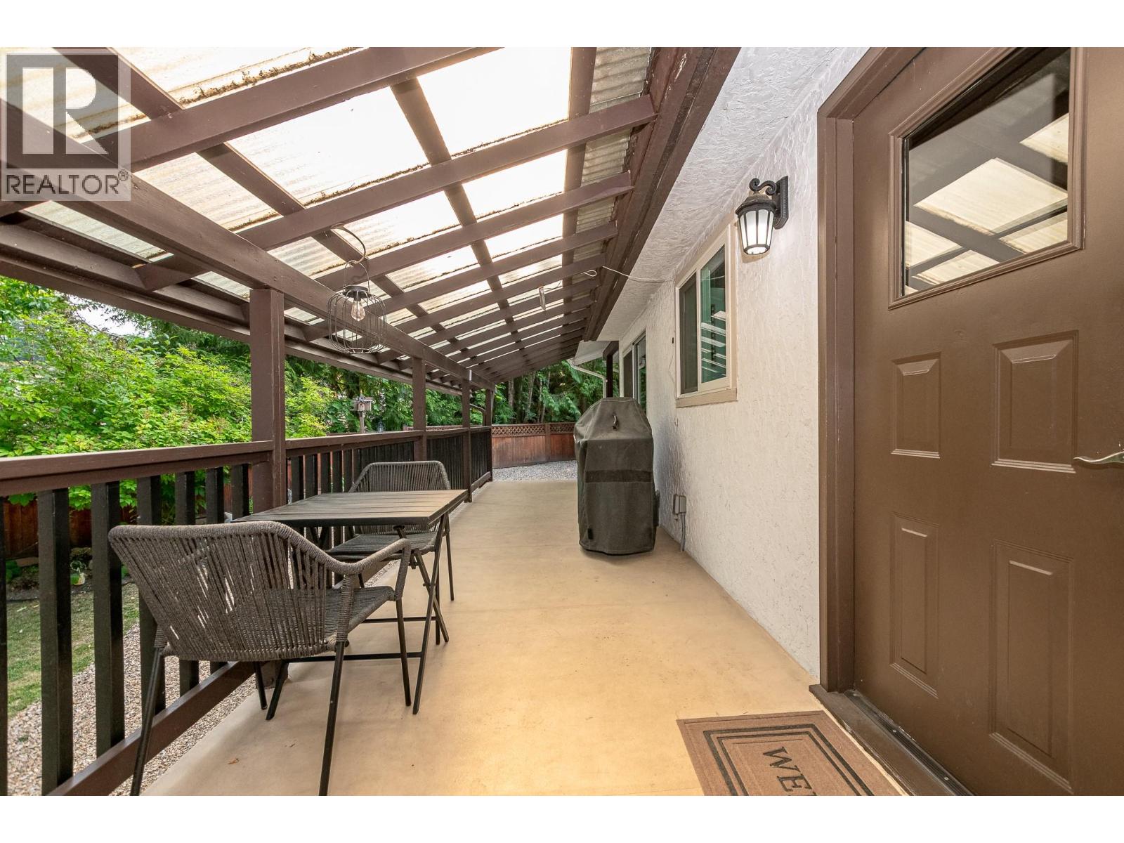 2651 Okanagan Avenue Ne, Salmon Arm, British Columbia  V1E 2T2 - Photo 37 - 10396806