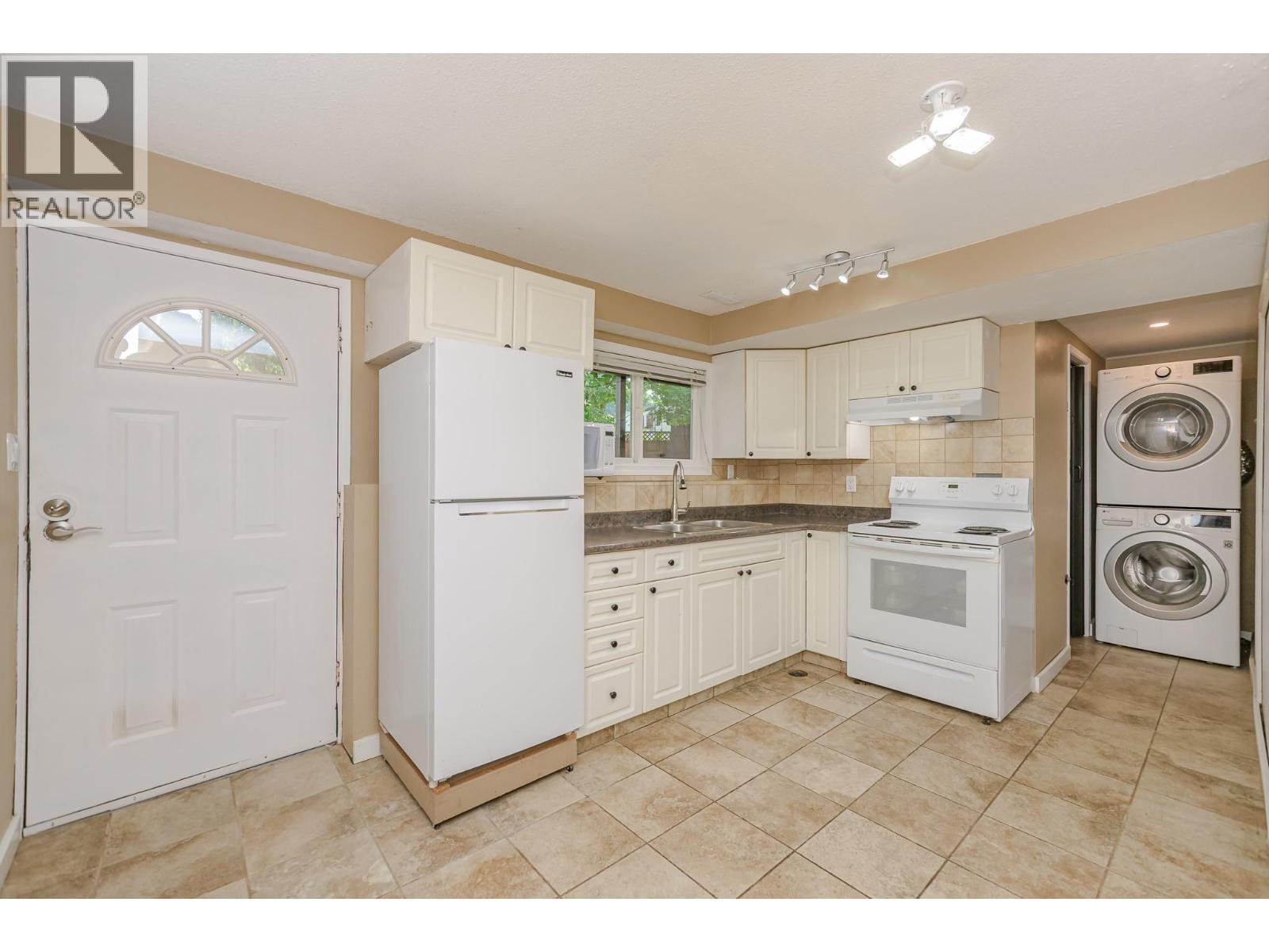 2651 Okanagan Avenue Ne, Salmon Arm, British Columbia  V1E 2T2 - Photo 52 - 10396806