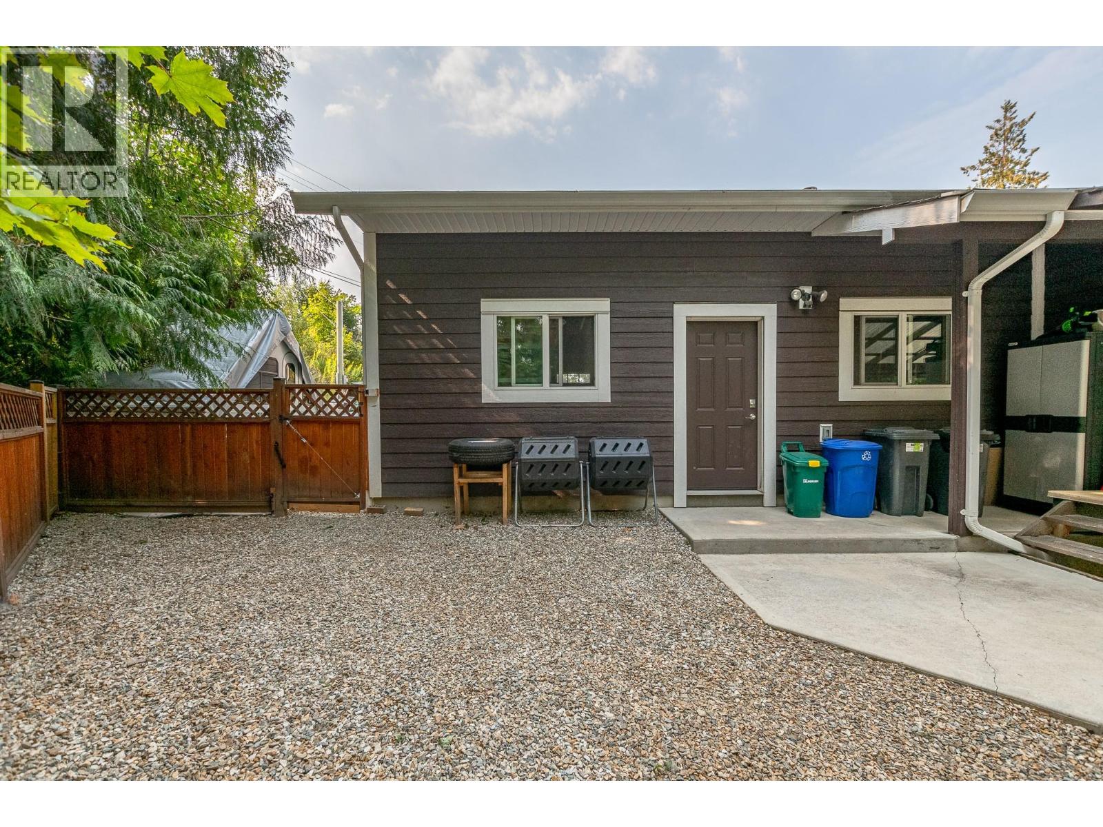 2651 Okanagan Avenue Ne, Salmon Arm, British Columbia  V1E 2T2 - Photo 67 - 10396806