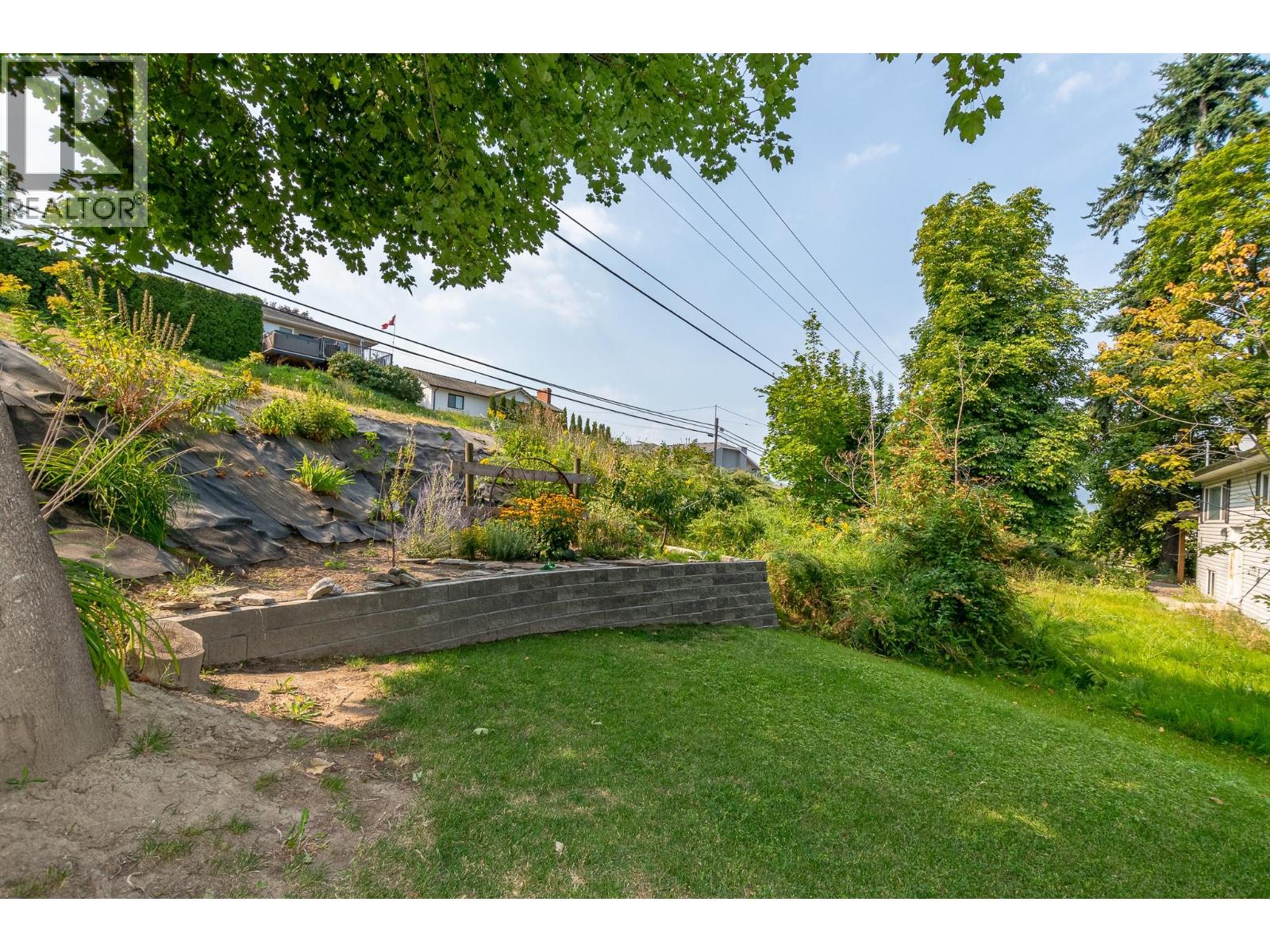 2651 Okanagan Avenue Ne, Salmon Arm, British Columbia  V1E 2T2 - Photo 69 - 10396806