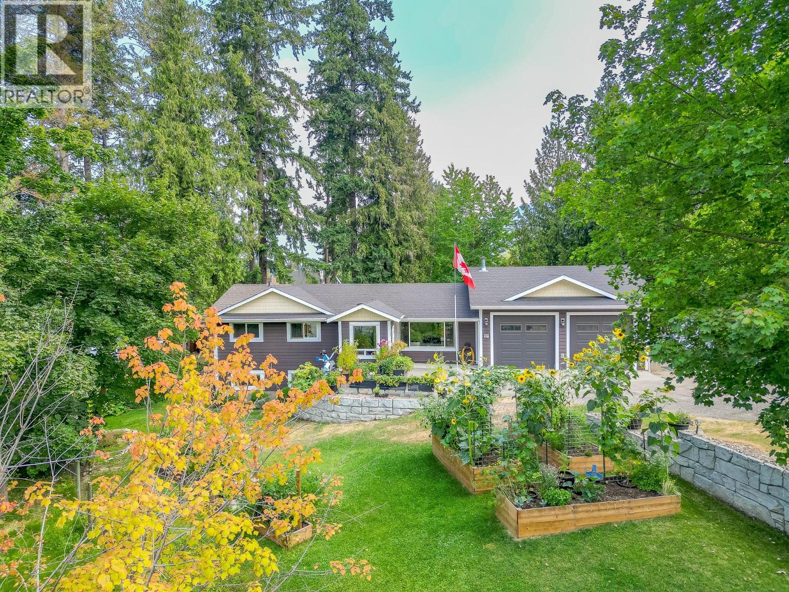 2651 Okanagan Avenue Ne, Salmon Arm, British Columbia  V1E 2T2 - Photo 75 - 10396806