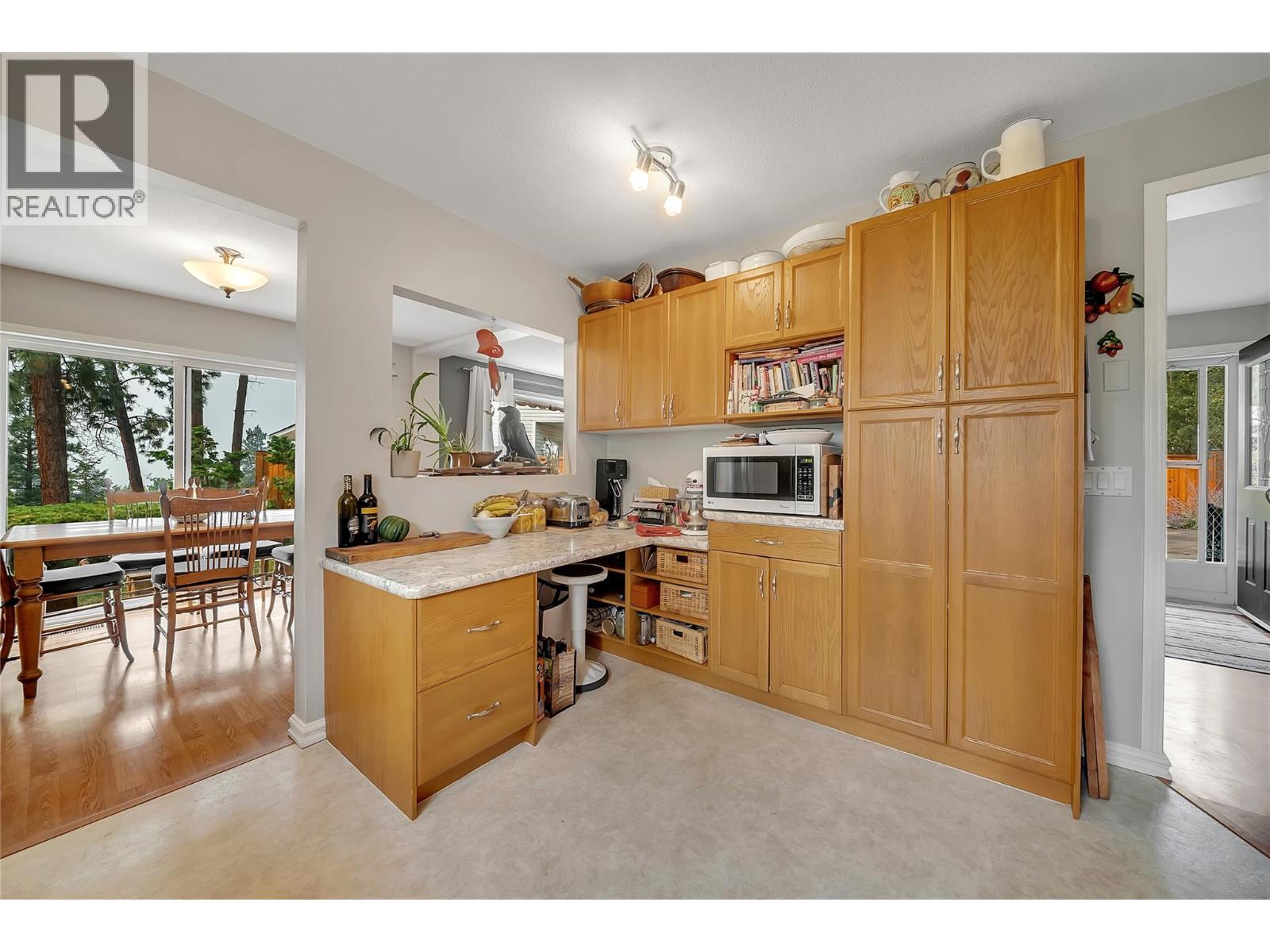 3272 Juniper Drive, Naramata, British Columbia  V0H 1N1 - Photo 8 - 10397598