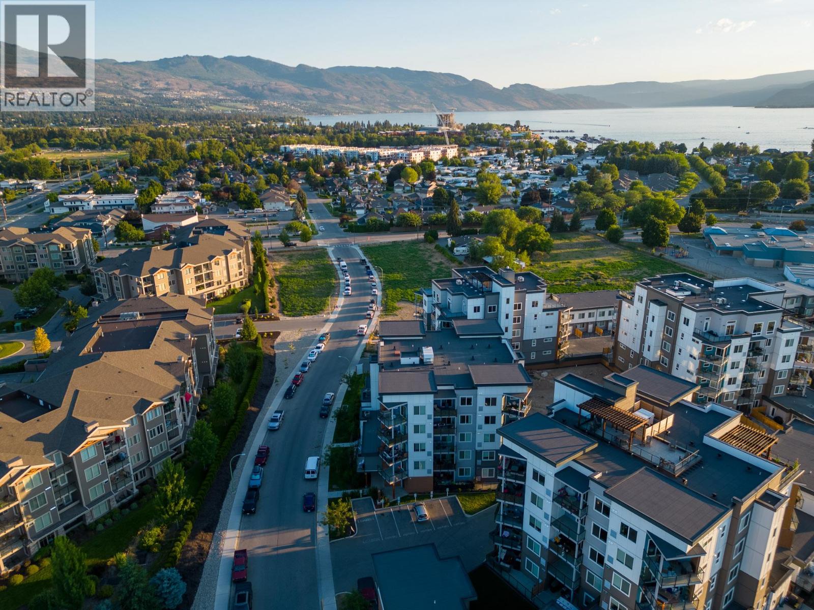 3630 Mission Springs Drive Unit# 201, Kelowna, British Columbia  V1S 0B2 - Photo 2 - 10397972