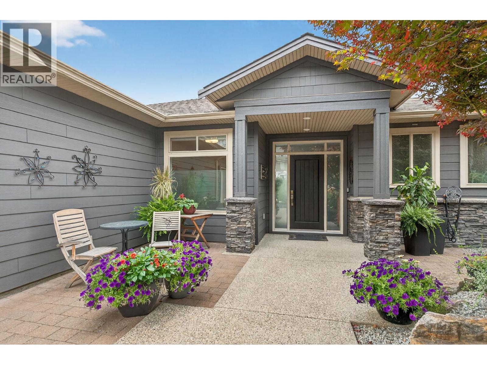 3751 Lornell Court, Peachland, British Columbia  V0H 1X2 - Photo 1 - 10397963