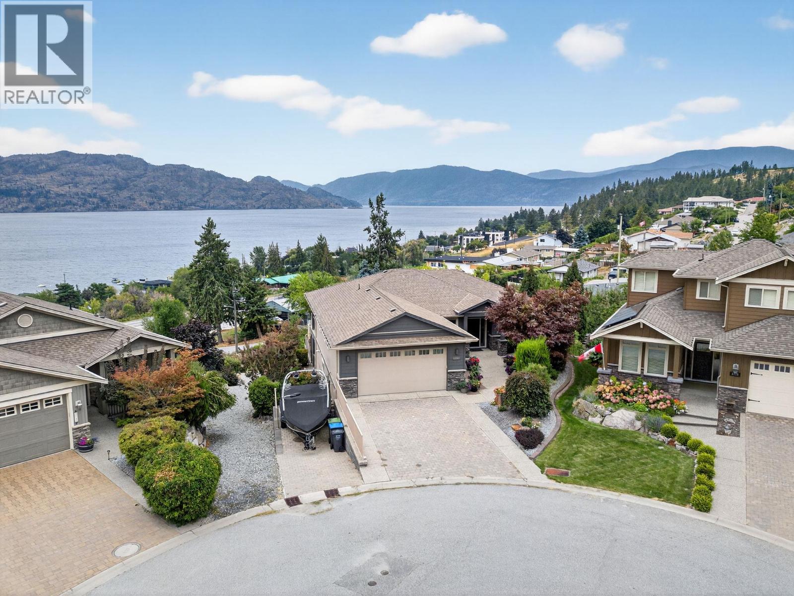 3751 Lornell Court, Peachland, British Columbia  V0H 1X2 - Photo 2 - 10397963