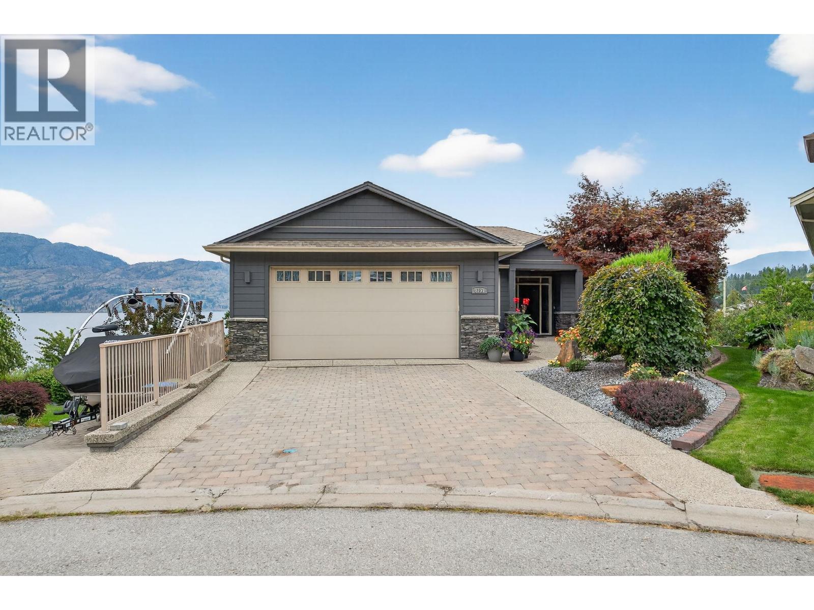 3751 Lornell Court, Peachland, British Columbia  V0H 1X2 - Photo 4 - 10397963