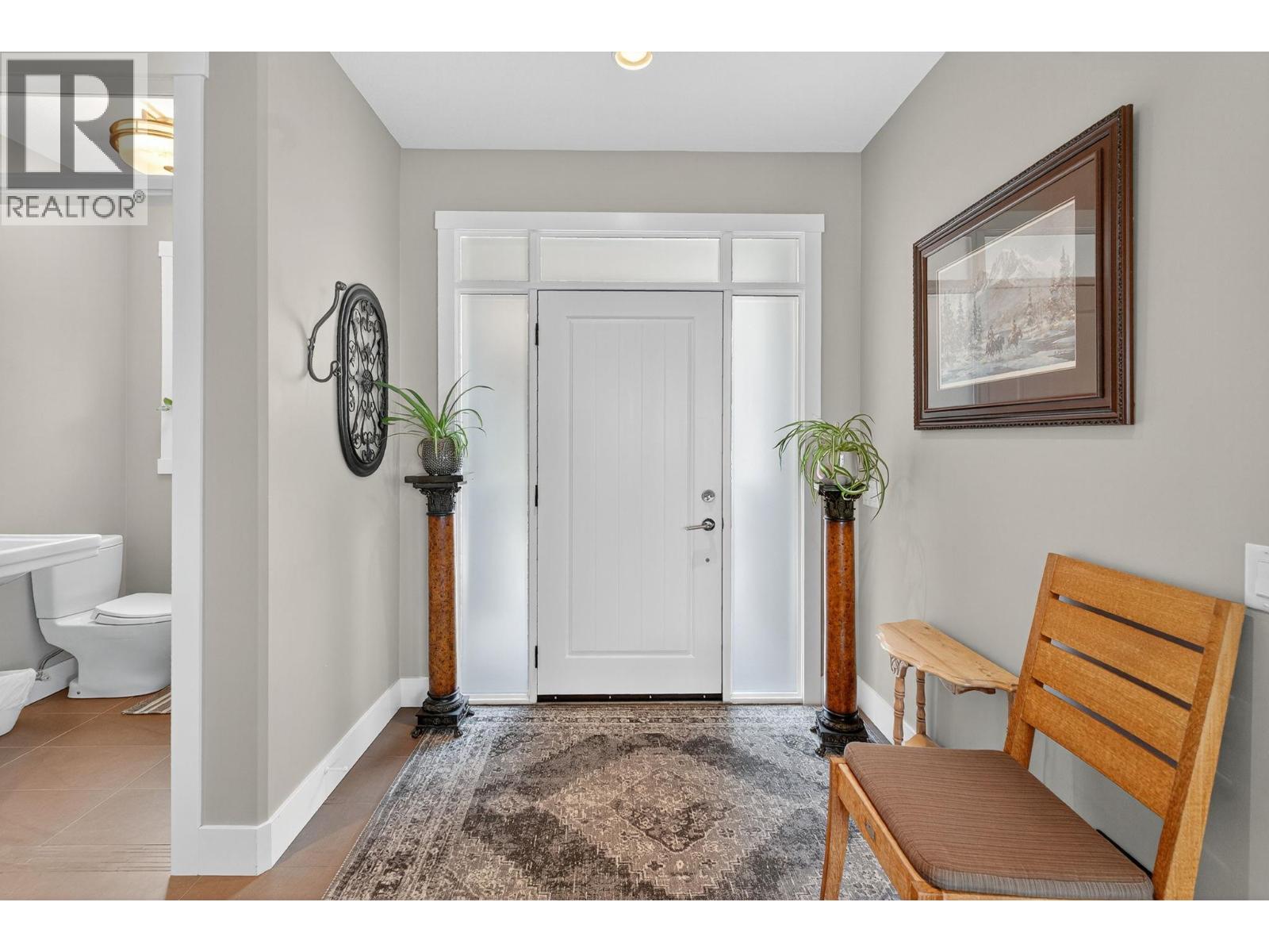 3751 Lornell Court, Peachland, British Columbia  V0H 1X2 - Photo 5 - 10397963