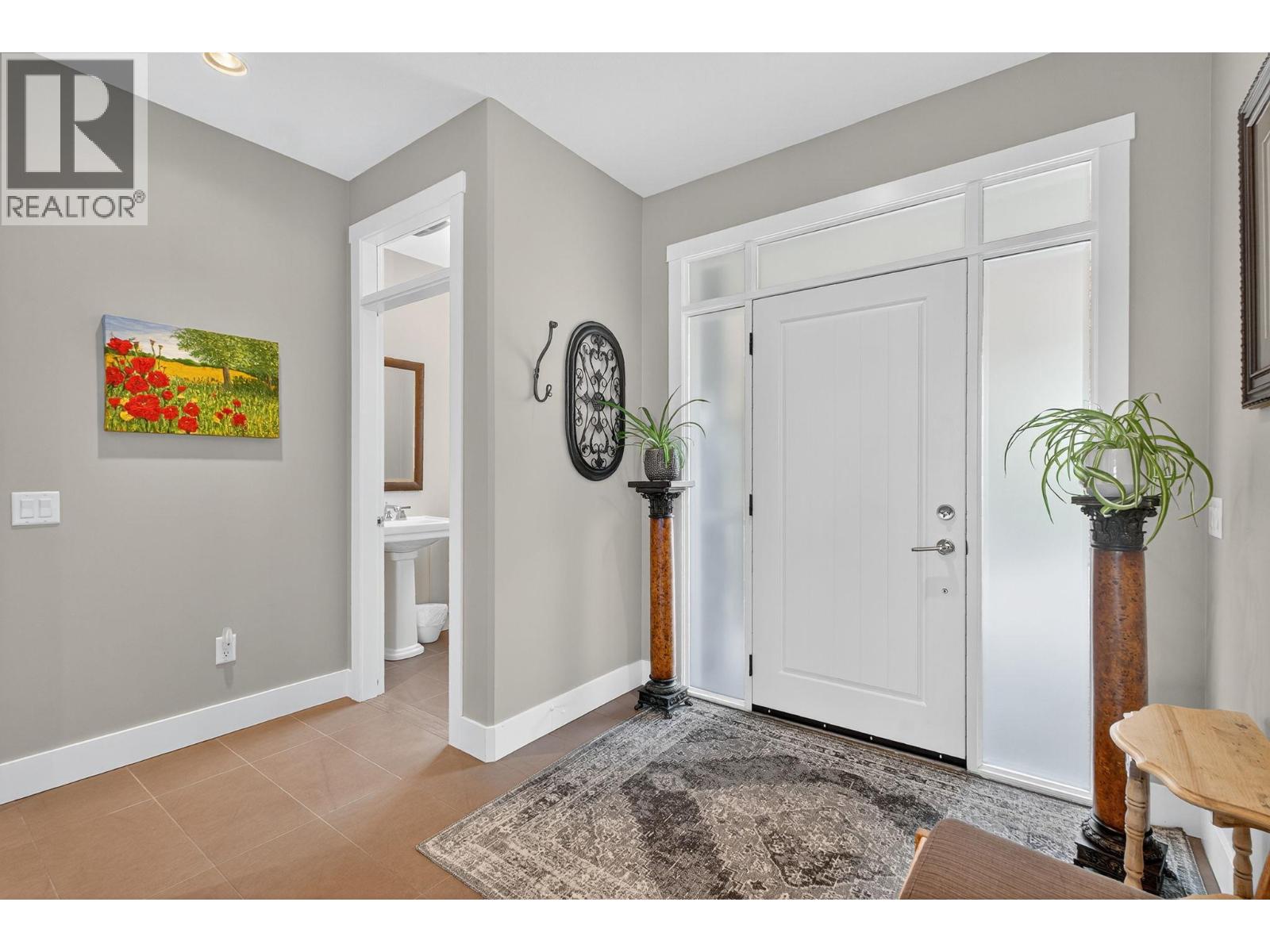 3751 Lornell Court, Peachland, British Columbia  V0H 1X2 - Photo 6 - 10397963