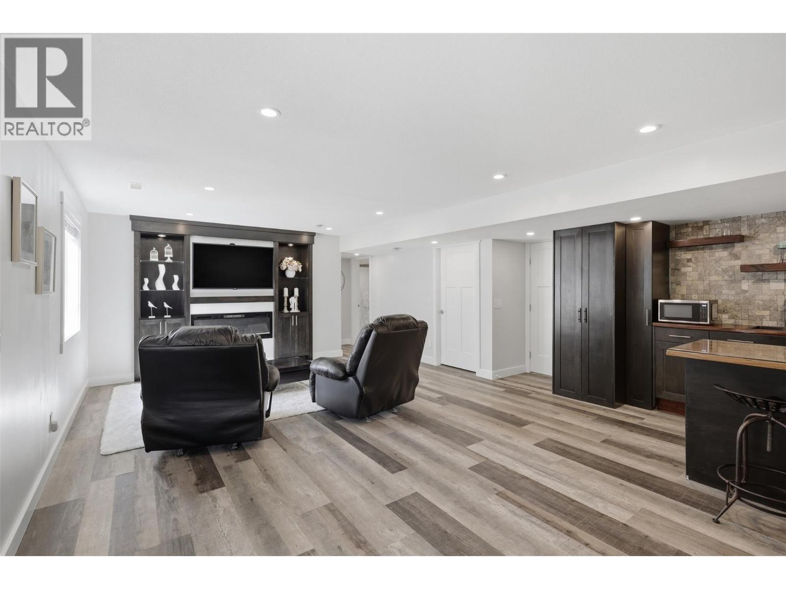 1532 Emerald Drive, Kamloops, British Columbia  V2E 0C1 - Photo 46 - 10397985