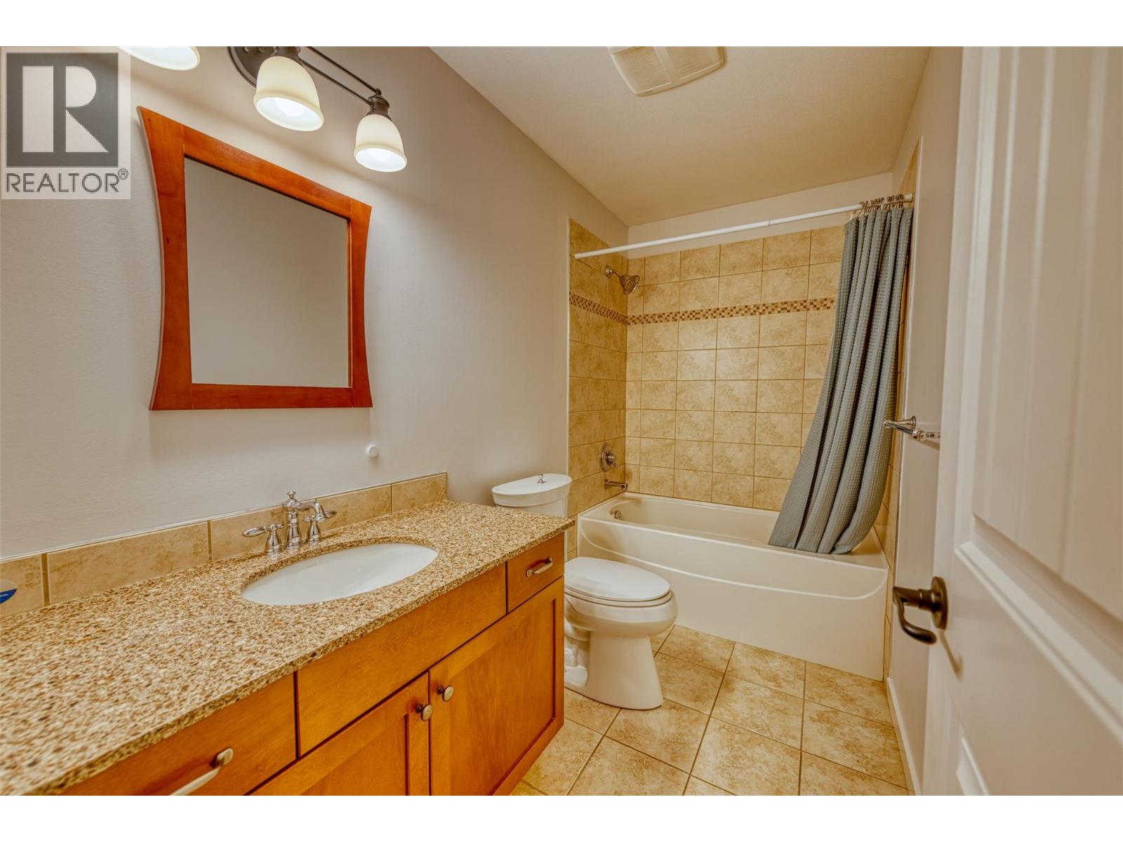 6819 Madrid Way Unit# 355, Kelowna, British Columbia  V1Z 3R8 - Photo 11 - 10396641