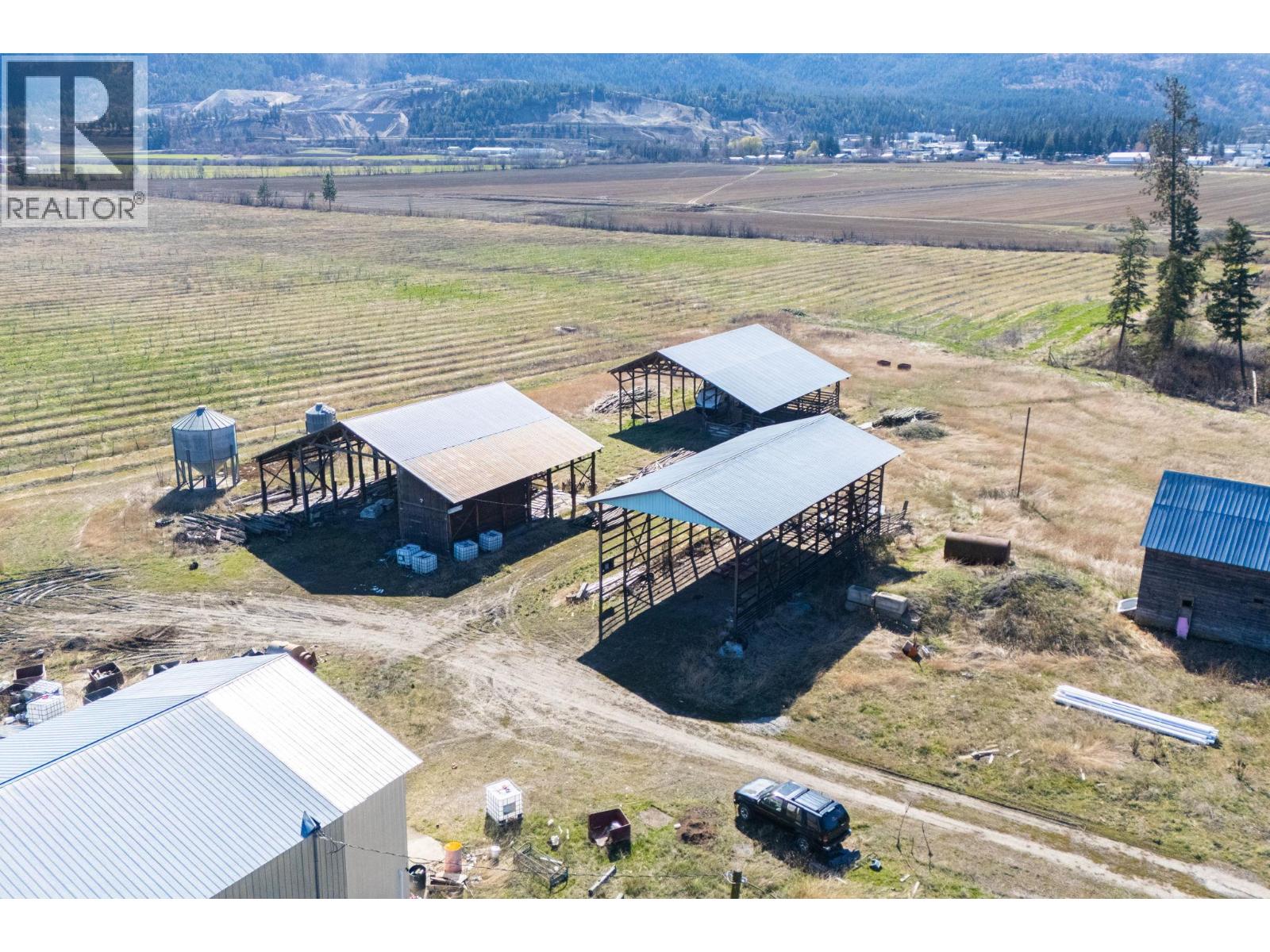 1448 Otter Lake Cross Road, Spallumcheen, British Columbia  V0E 1B5 - Photo 10 - 10397991