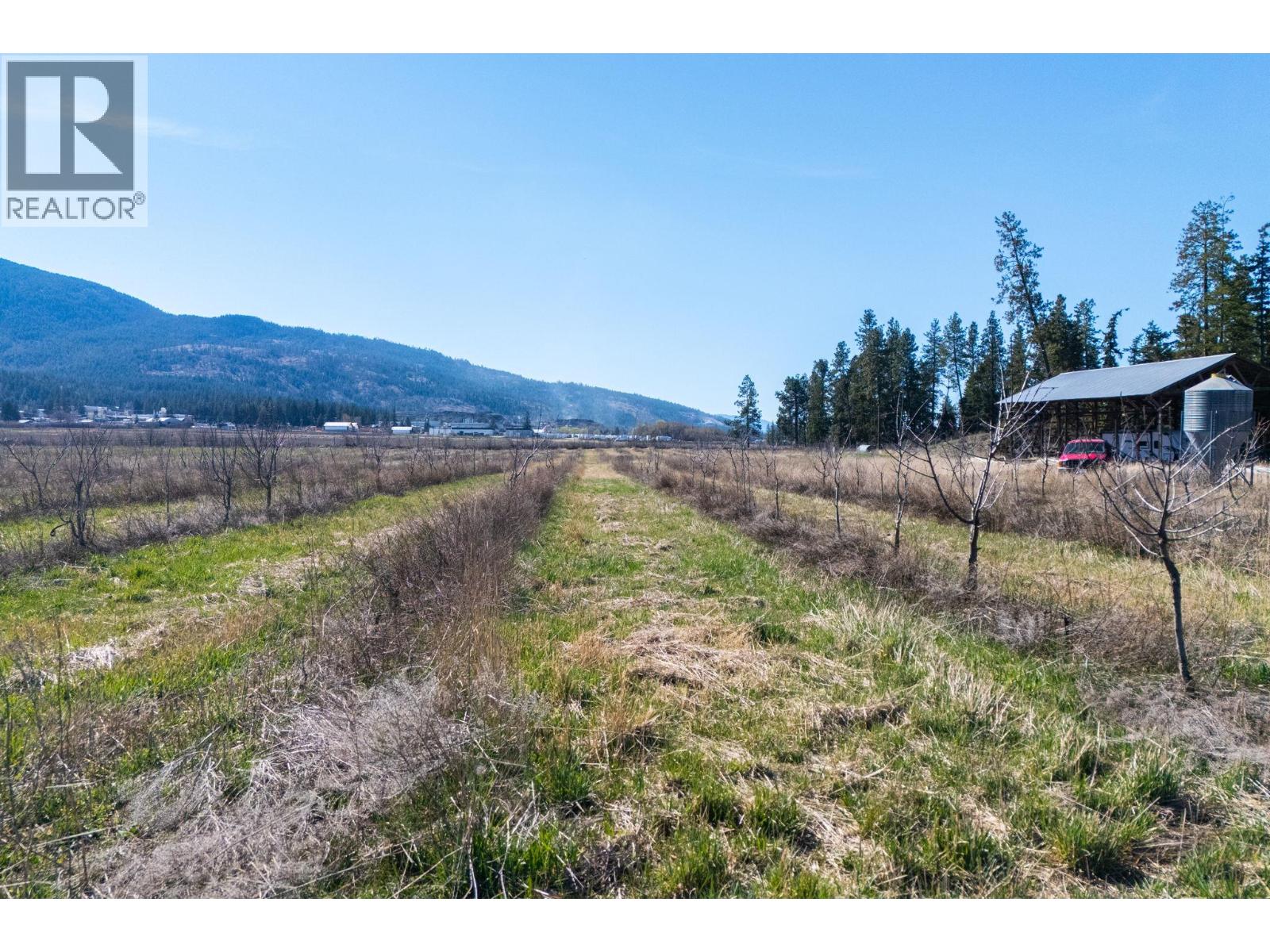 1448 Otter Lake Cross Road, Spallumcheen, British Columbia  V0E 1B5 - Photo 7 - 10397991