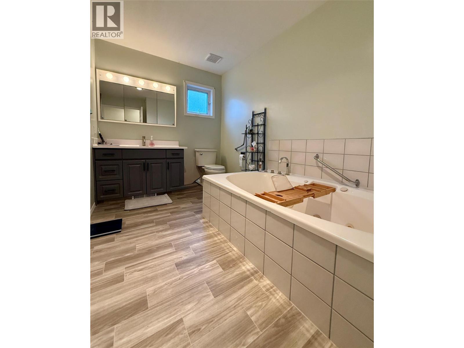 2025 Kokanee Drive Unit# 46, Cranbrook, British Columbia  V1C 6J2 - Photo 24 - 10397649