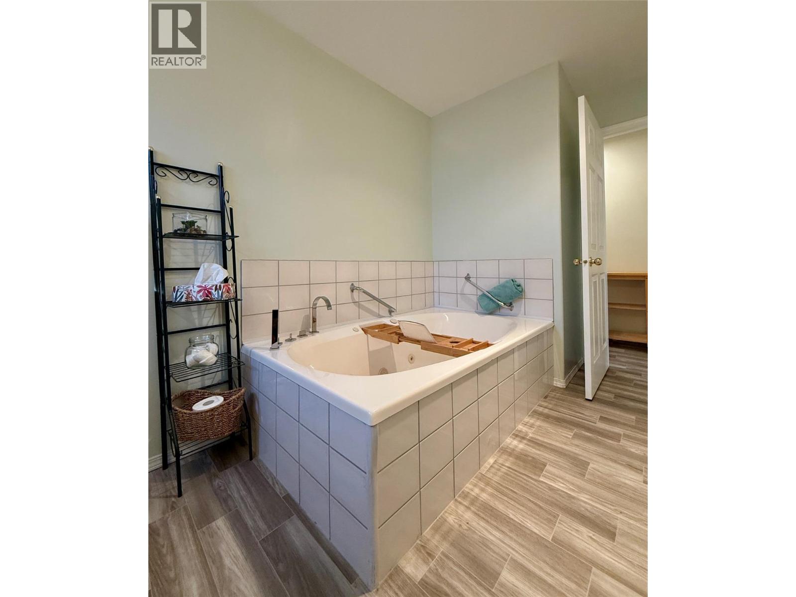 2025 Kokanee Drive Unit# 46, Cranbrook, British Columbia  V1C 6J2 - Photo 26 - 10397649