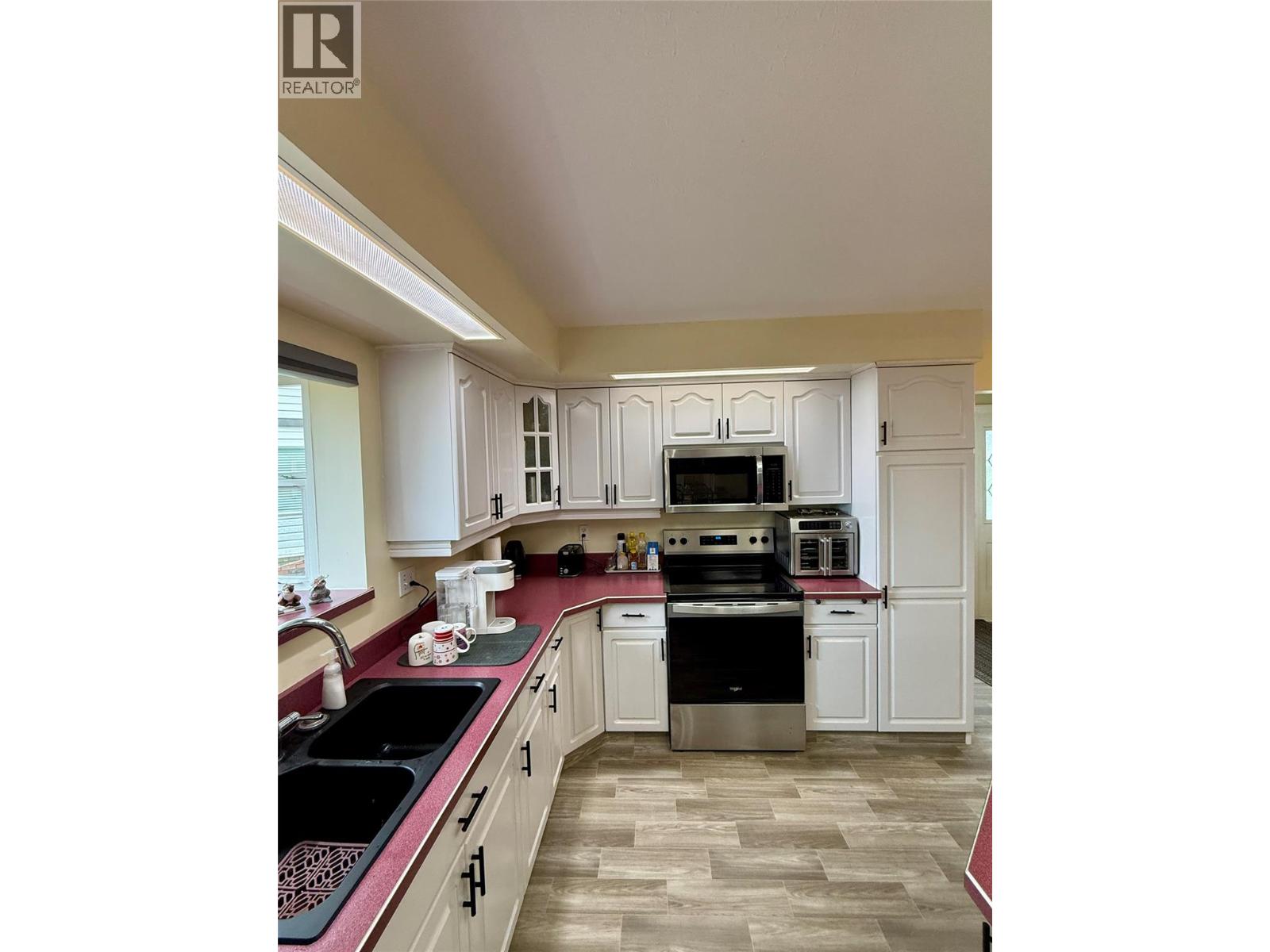 2025 Kokanee Drive Unit# 46, Cranbrook, British Columbia  V1C 6J2 - Photo 8 - 10397649
