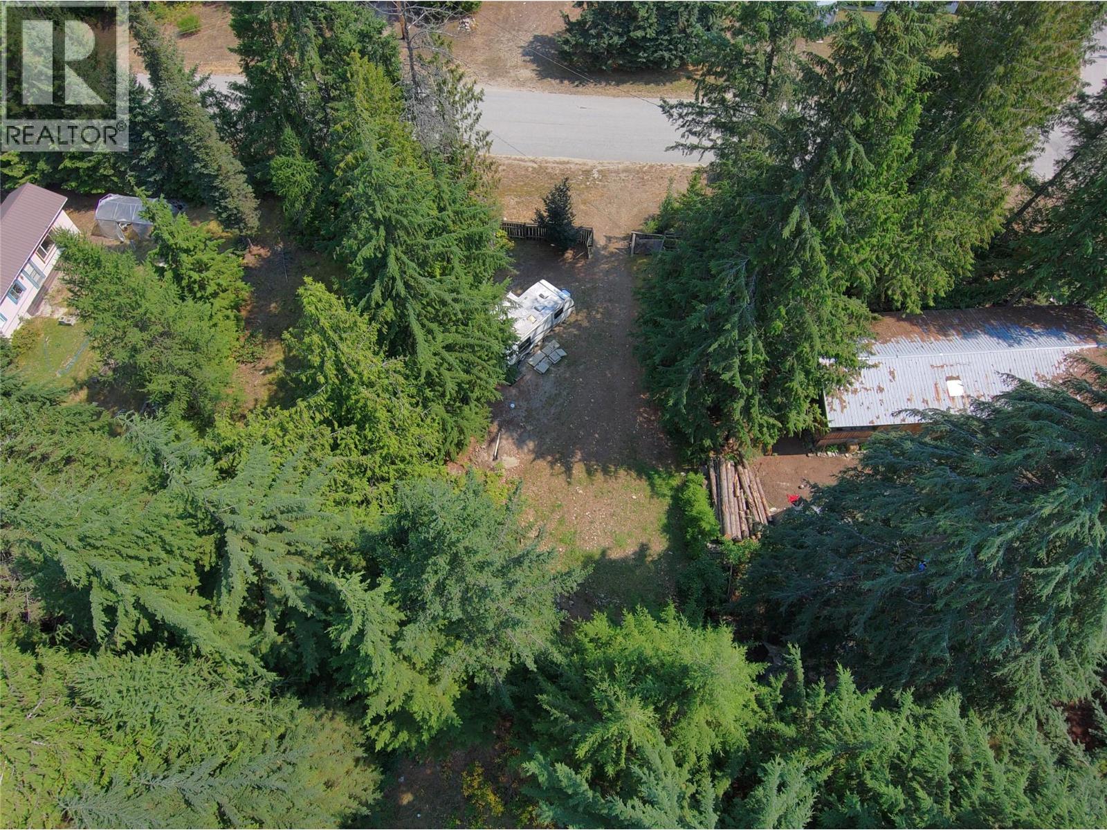 1111 Harold Street, Slocan, British Columbia  V0G 2C0 - Photo 13 - 10397909