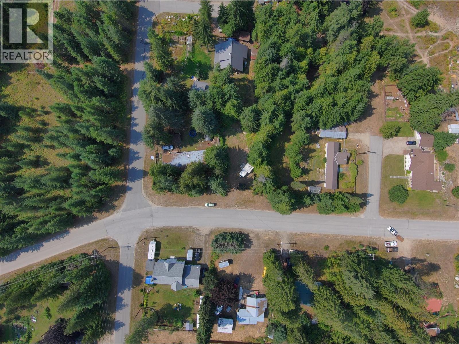 1111 Harold Street, Slocan, British Columbia  V0G 2C0 - Photo 9 - 10397909
