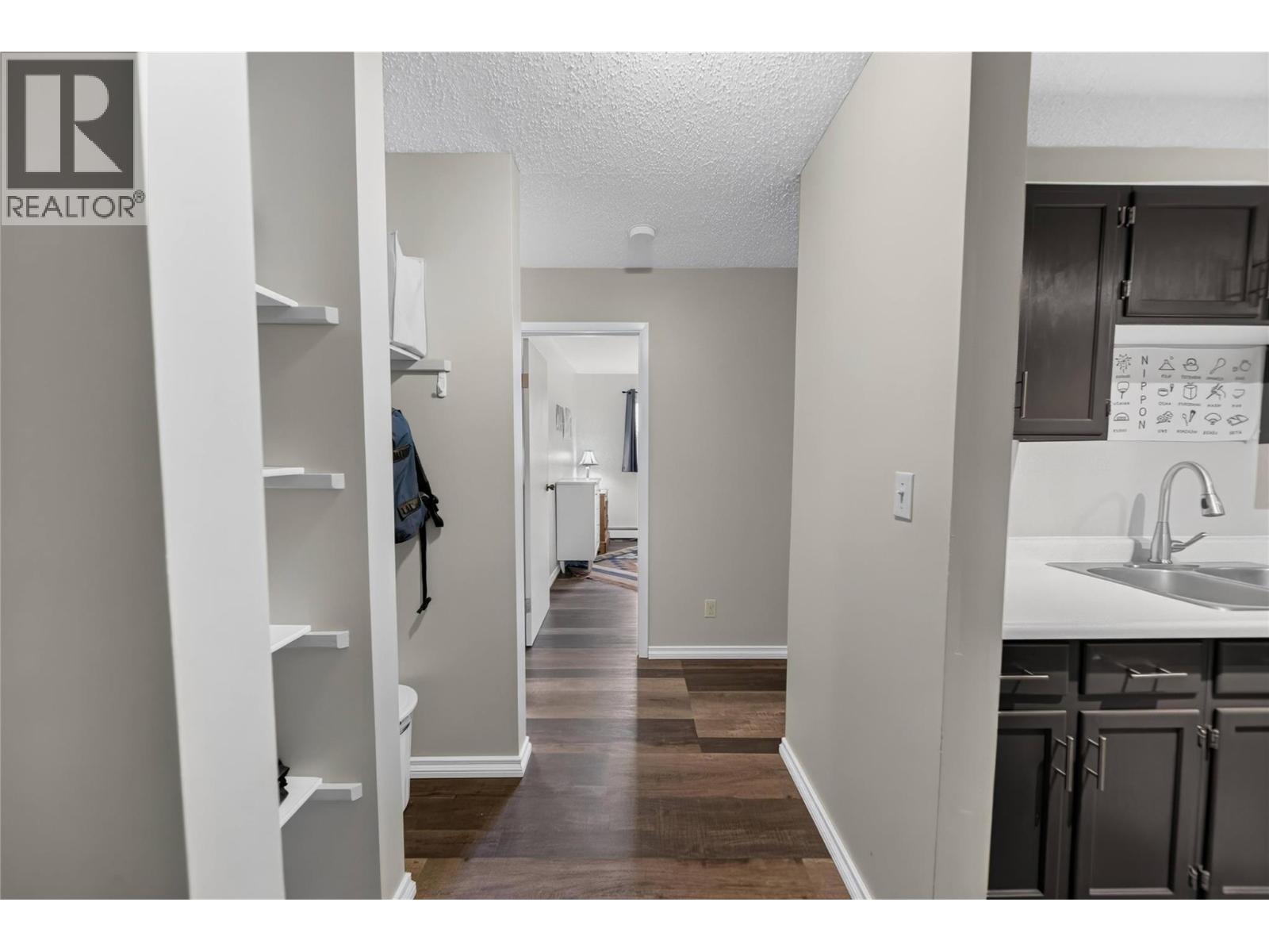 65 Cokato Road Unit# 301, Fernie, British Columbia  V0B 1M4 - Photo 4 - 10397538