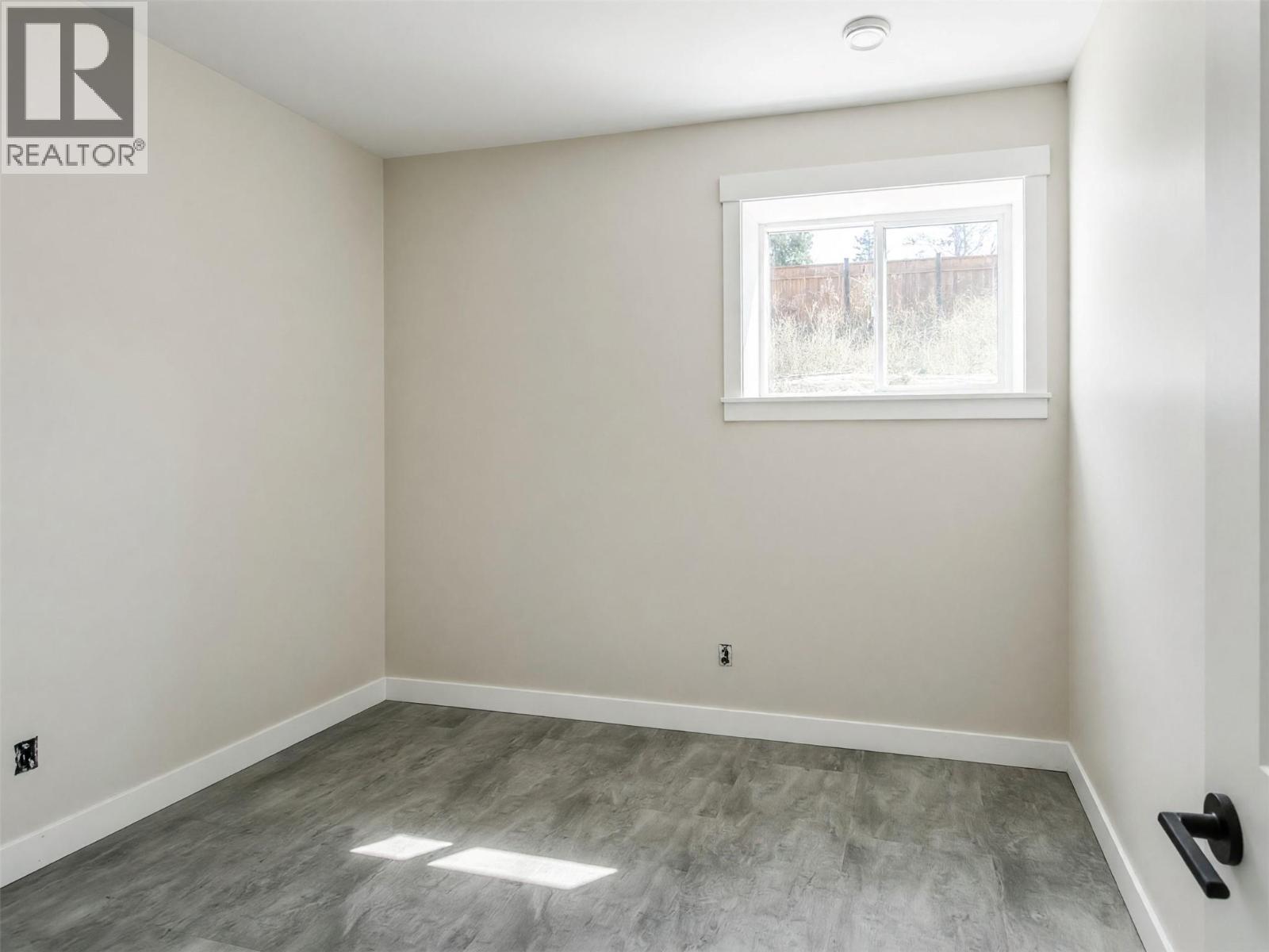 1450 21 Street Ne, Salmon Arm, British Columbia  V1E 0G8 - Photo 19 - 10397862