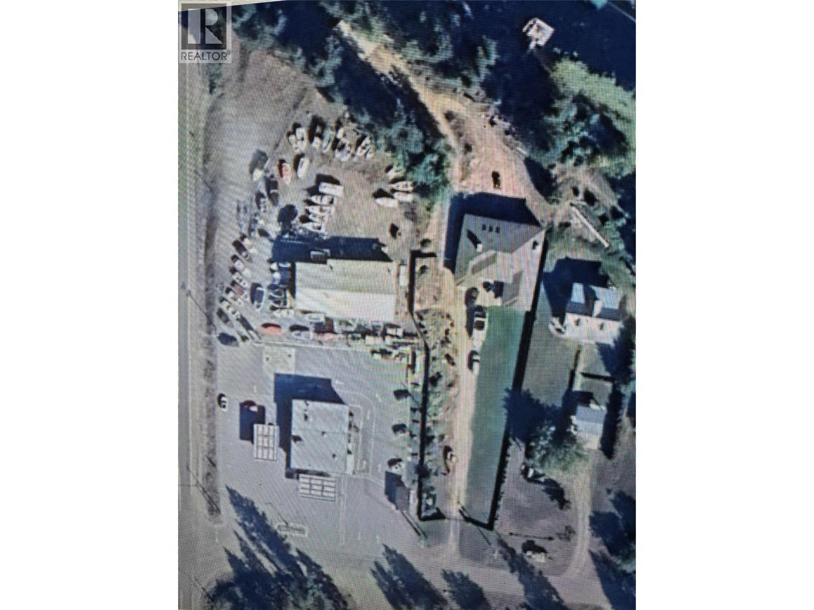 1600 Mcgregor Frontage Road, Christina Lake, British Columbia  V0H 1E2 - Photo 3 - 10397684