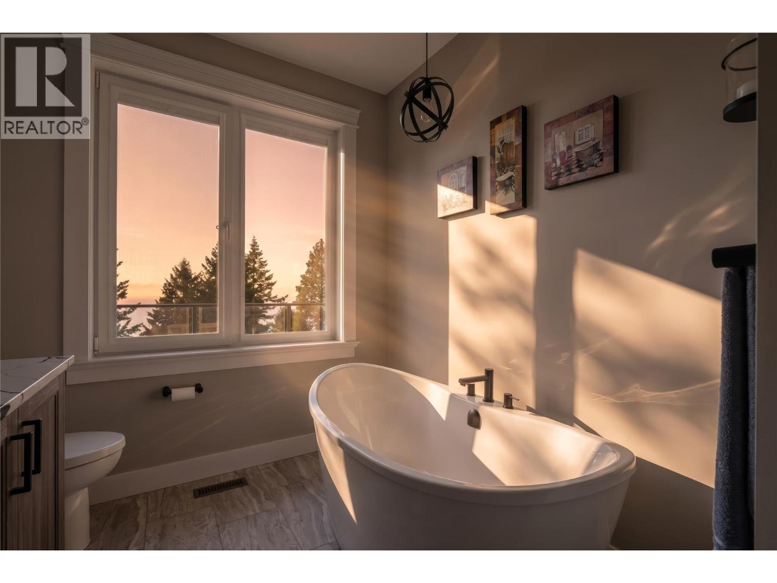 125 Falcon Place, Osoyoos, British Columbia  V0H 1V6 - Photo 29 - 10398017