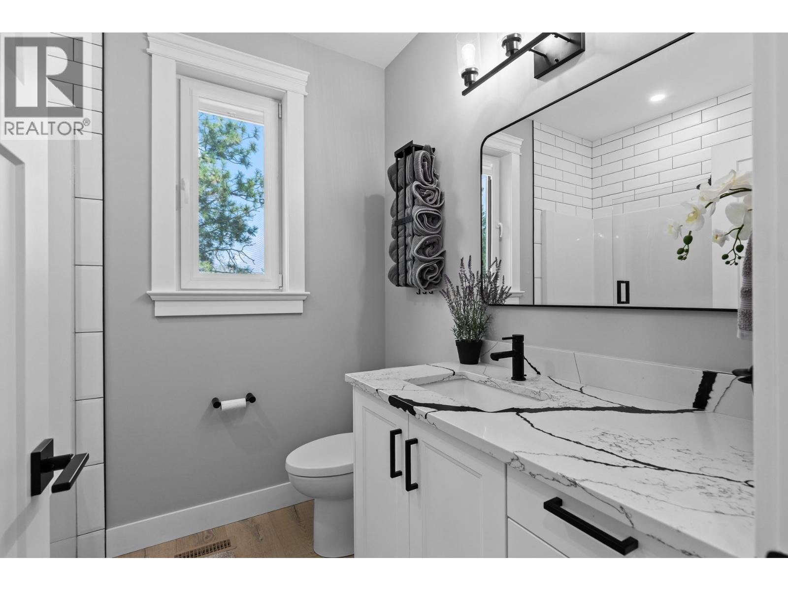 125 Falcon Place, Osoyoos, British Columbia  V0H 1V6 - Photo 35 - 10398017