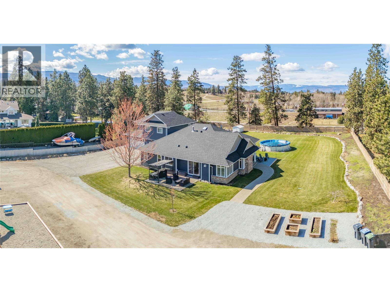 3350 Larkspur Court, Kelowna, British Columbia  V1W 4E4 - Photo 4 - 10397868