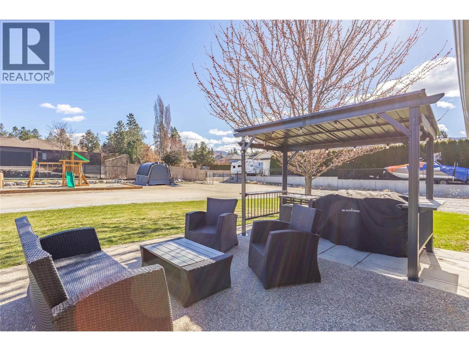 3350 Larkspur Court, Kelowna, British Columbia  V1W 4E4 - Photo 9 - 10397868