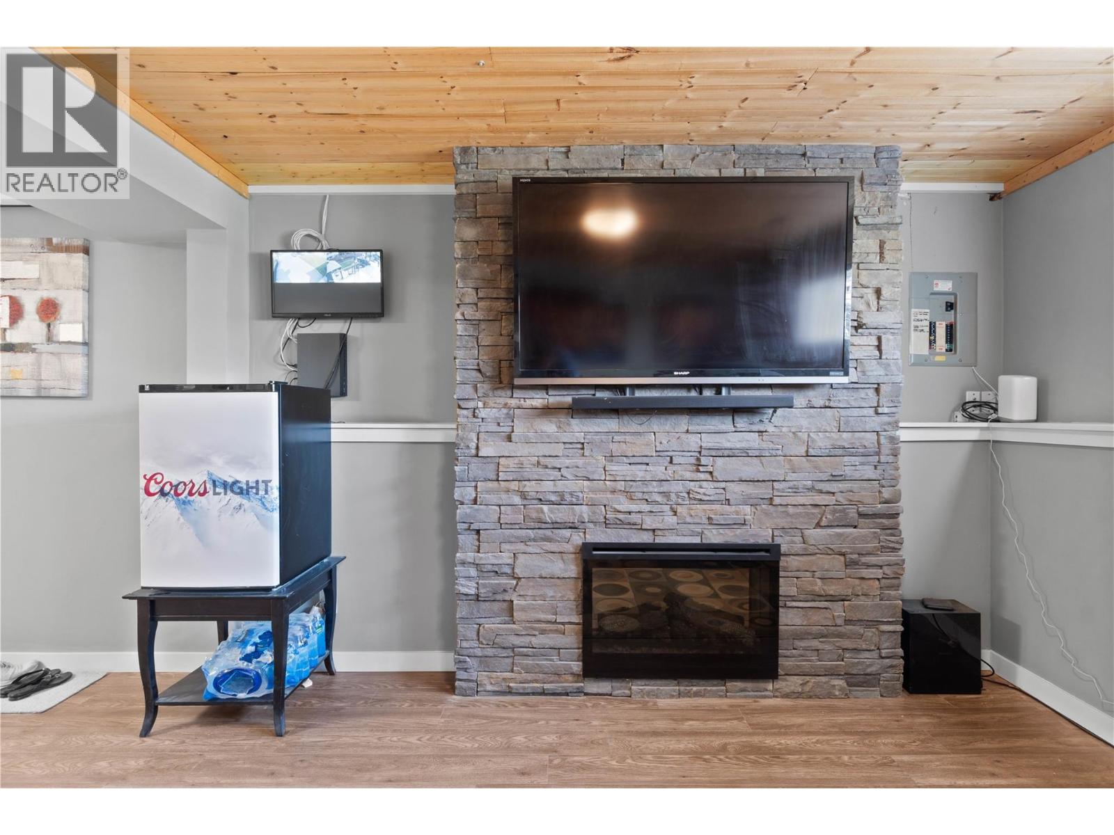 667 Cambridge Crescent, Kamloops, British Columbia  V2B 5B7 - Photo 24 - 10398022