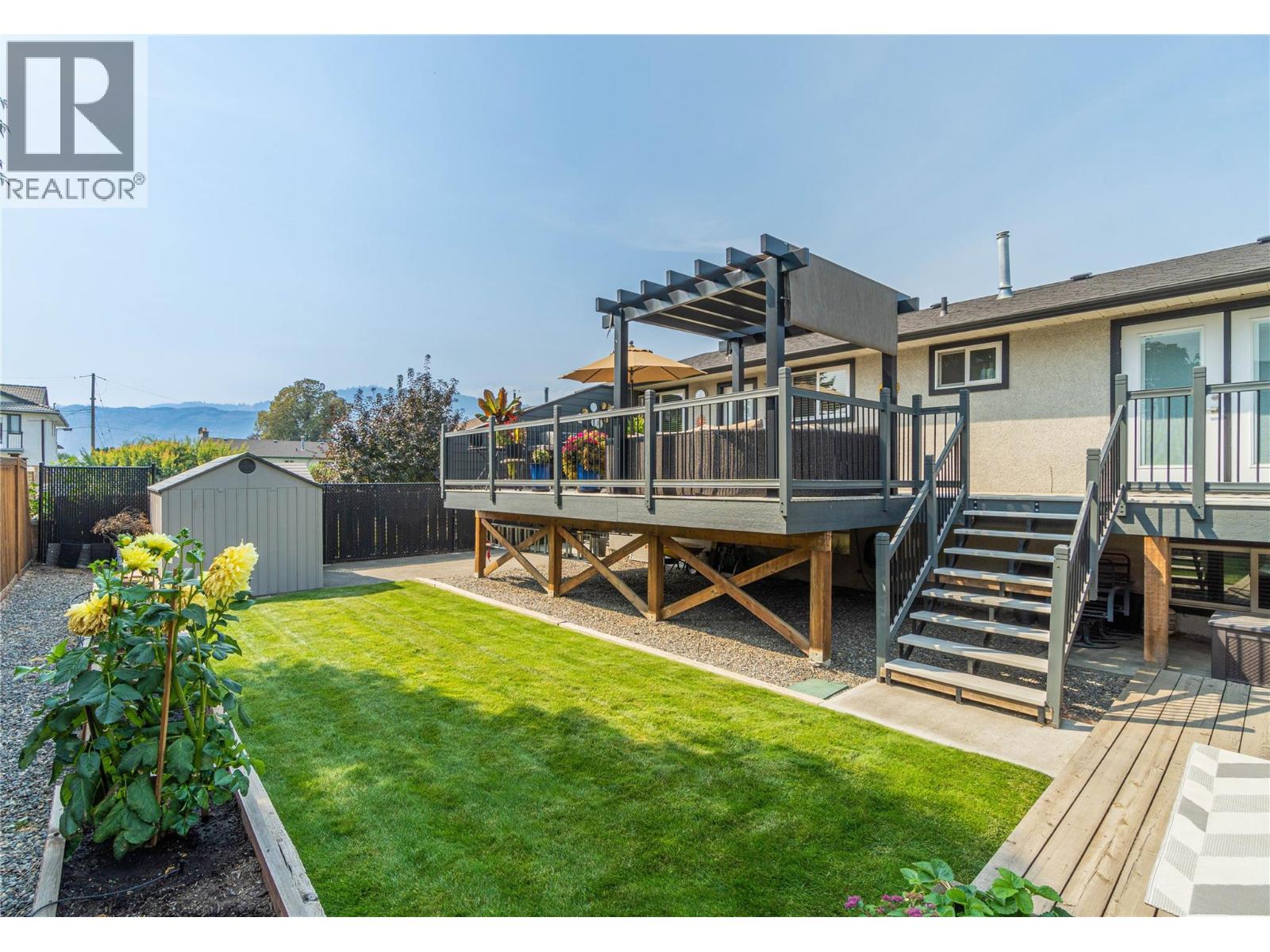 667 Cambridge Crescent, Kamloops, British Columbia  V2B 5B7 - Photo 33 - 10398022