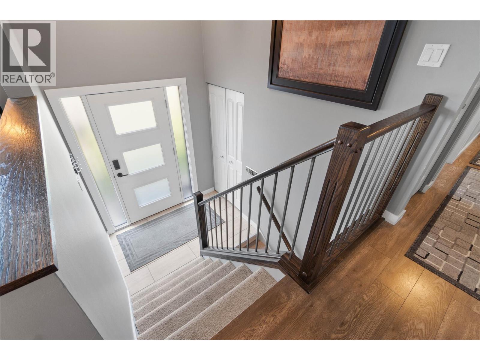 667 Cambridge Crescent, Kamloops, British Columbia  V2B 5B7 - Photo 6 - 10398022