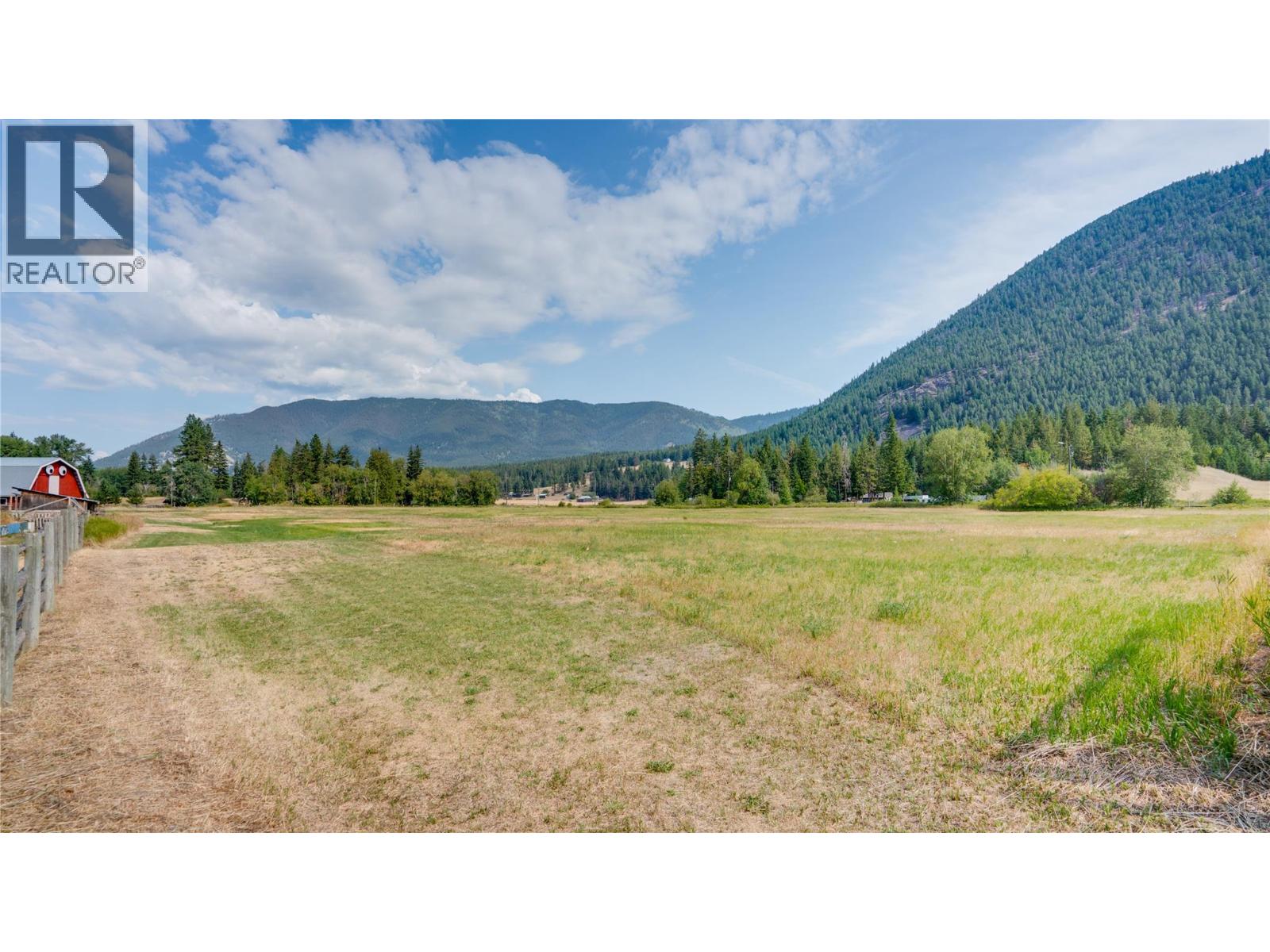 3545 Shaw Road, Falkland, British Columbia  V0E 1W1 - Photo 11 - 10397881