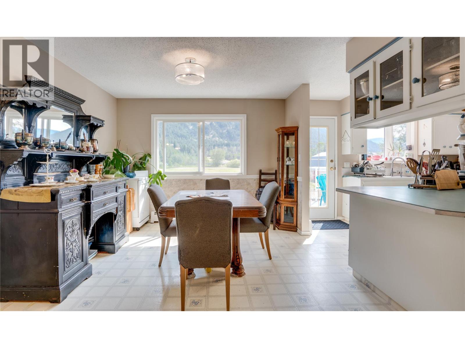 3545 Shaw Road, Falkland, British Columbia  V0E 1W1 - Photo 19 - 10397881