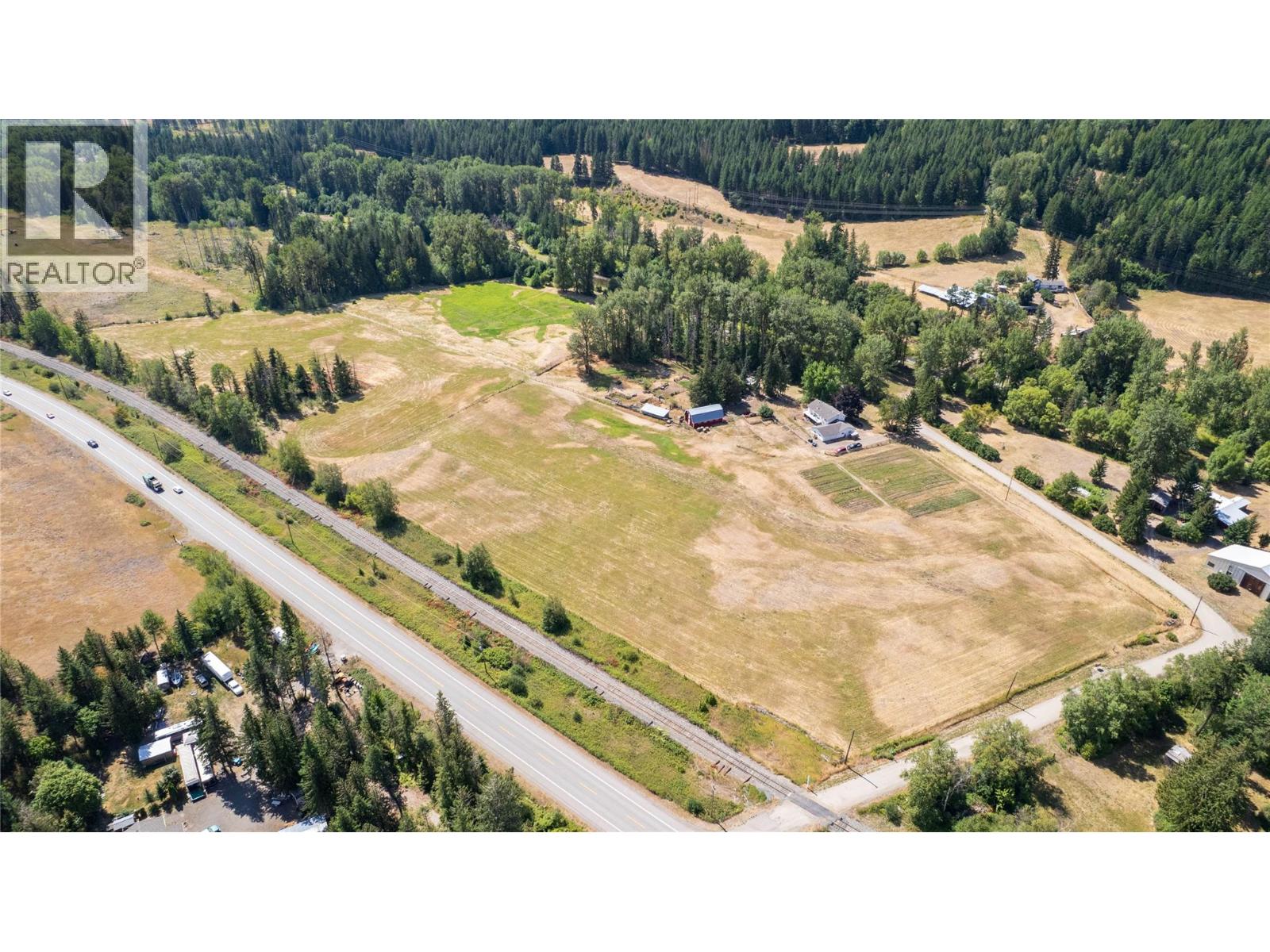 3545 Shaw Road, Falkland, British Columbia  V0E 1W1 - Photo 2 - 10397881