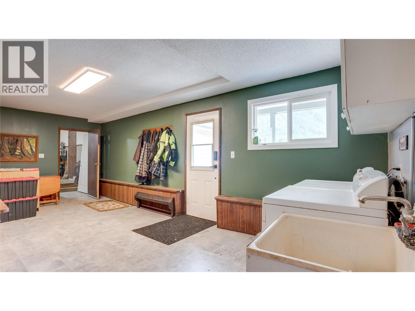 3545 Shaw Road, Falkland, British Columbia  V0E 1W1 - Photo 32 - 10397881